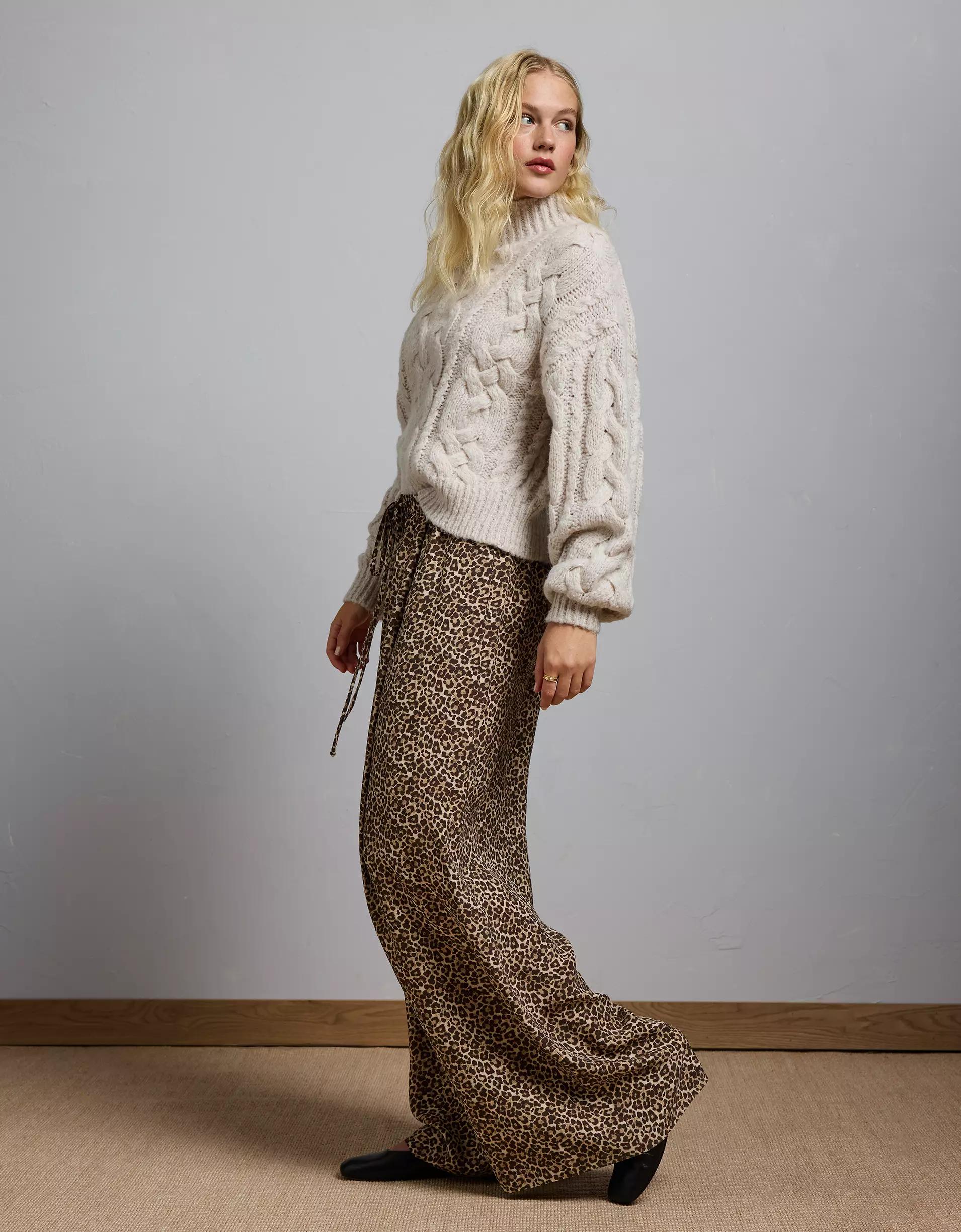 AE77 Premium Silk Leopard Pant Product Image