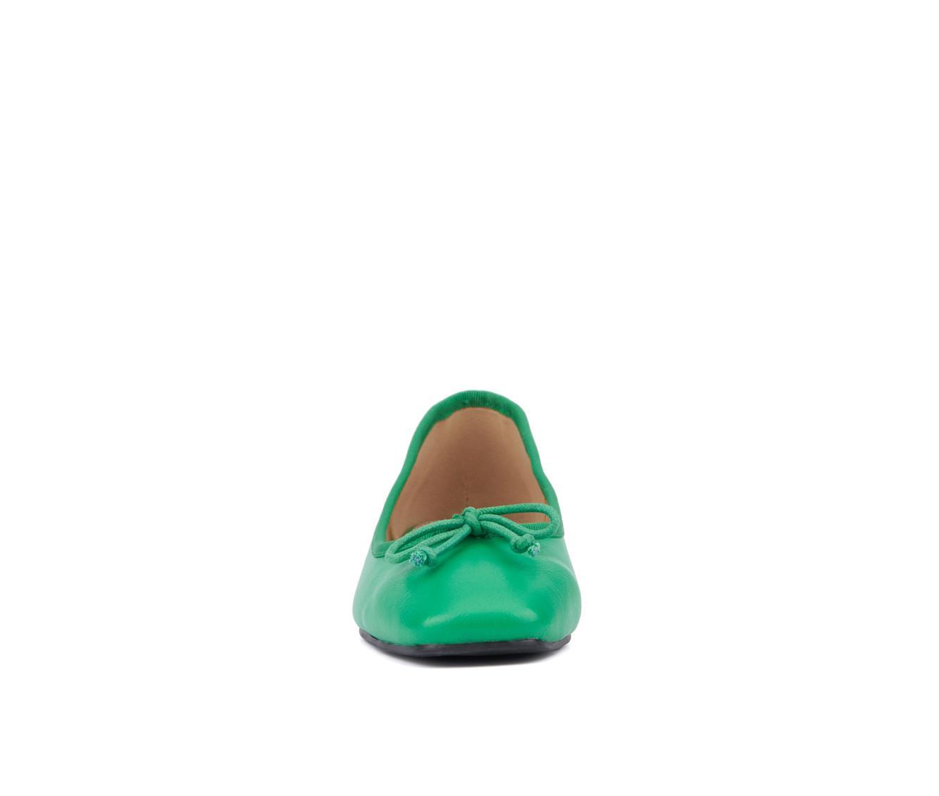 Women's New York and Company Paulina Flats Product Image