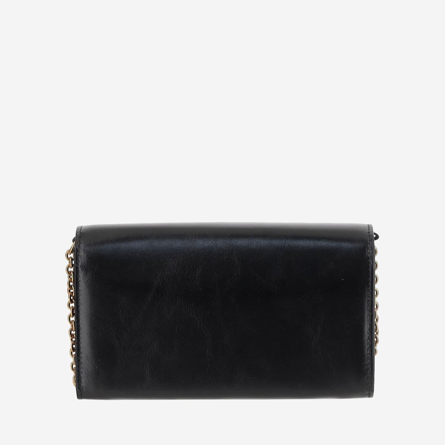CHLOÉ Iconic Flap Wallet On Chain In Shiny Calfskin In Black Product Image