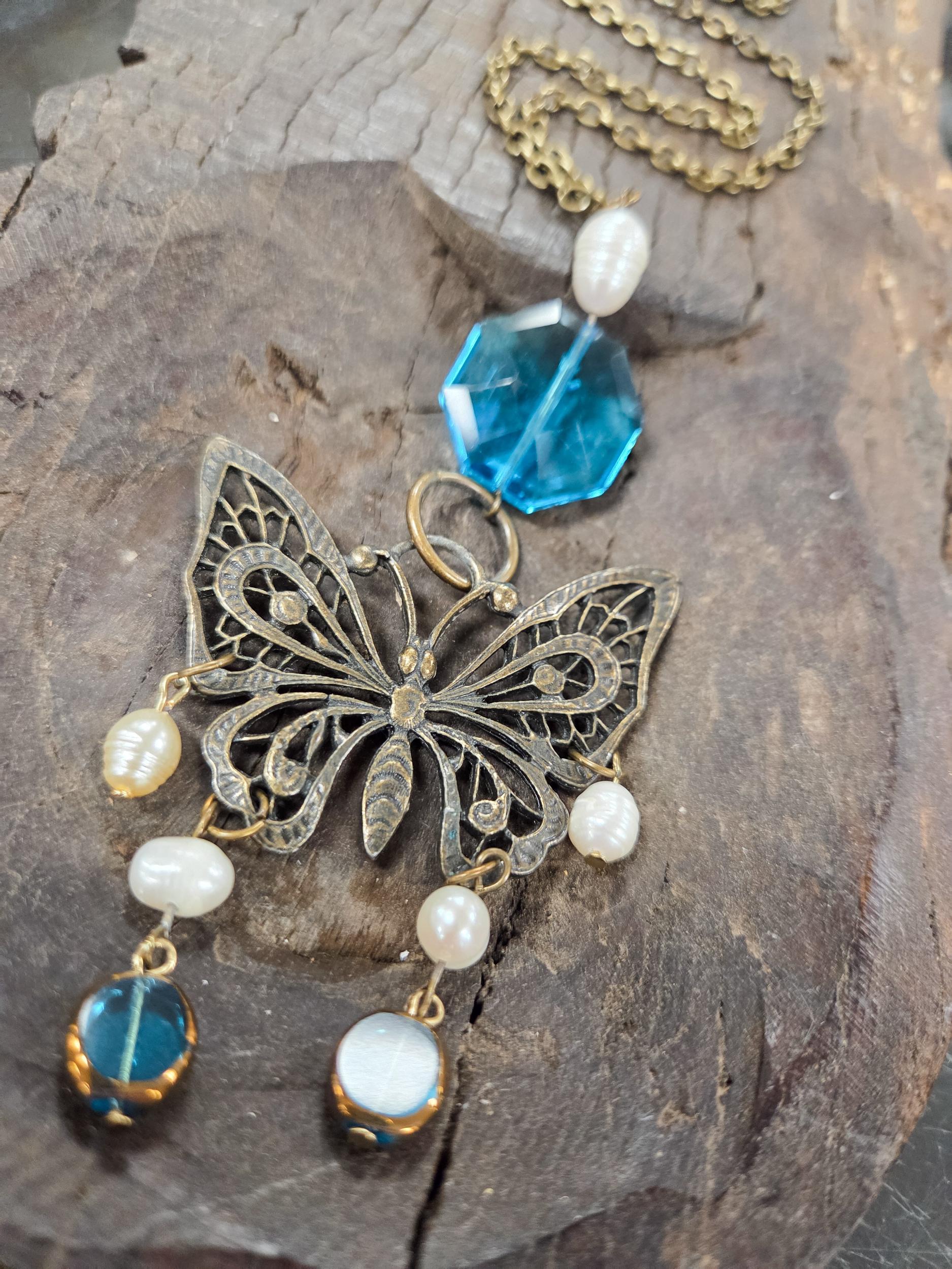 Crysalis Hand Made Necklace Product Image