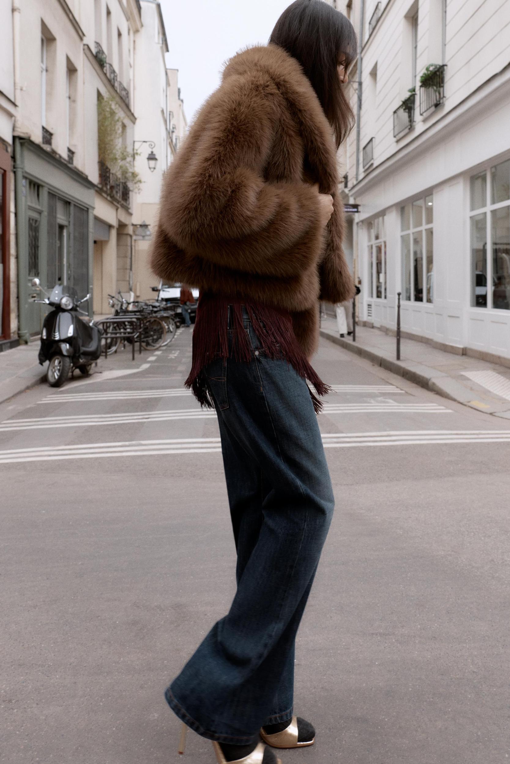 SHORT FAUX FUR COAT Product Image