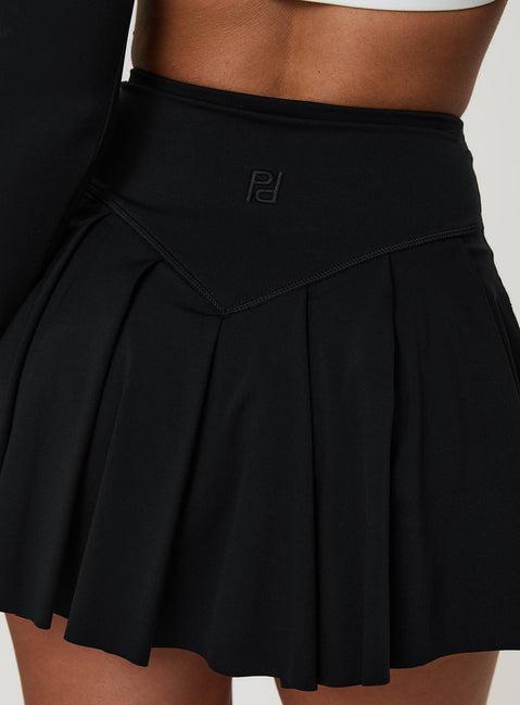 Dynamic Pleat Active Skort Black Product Image
