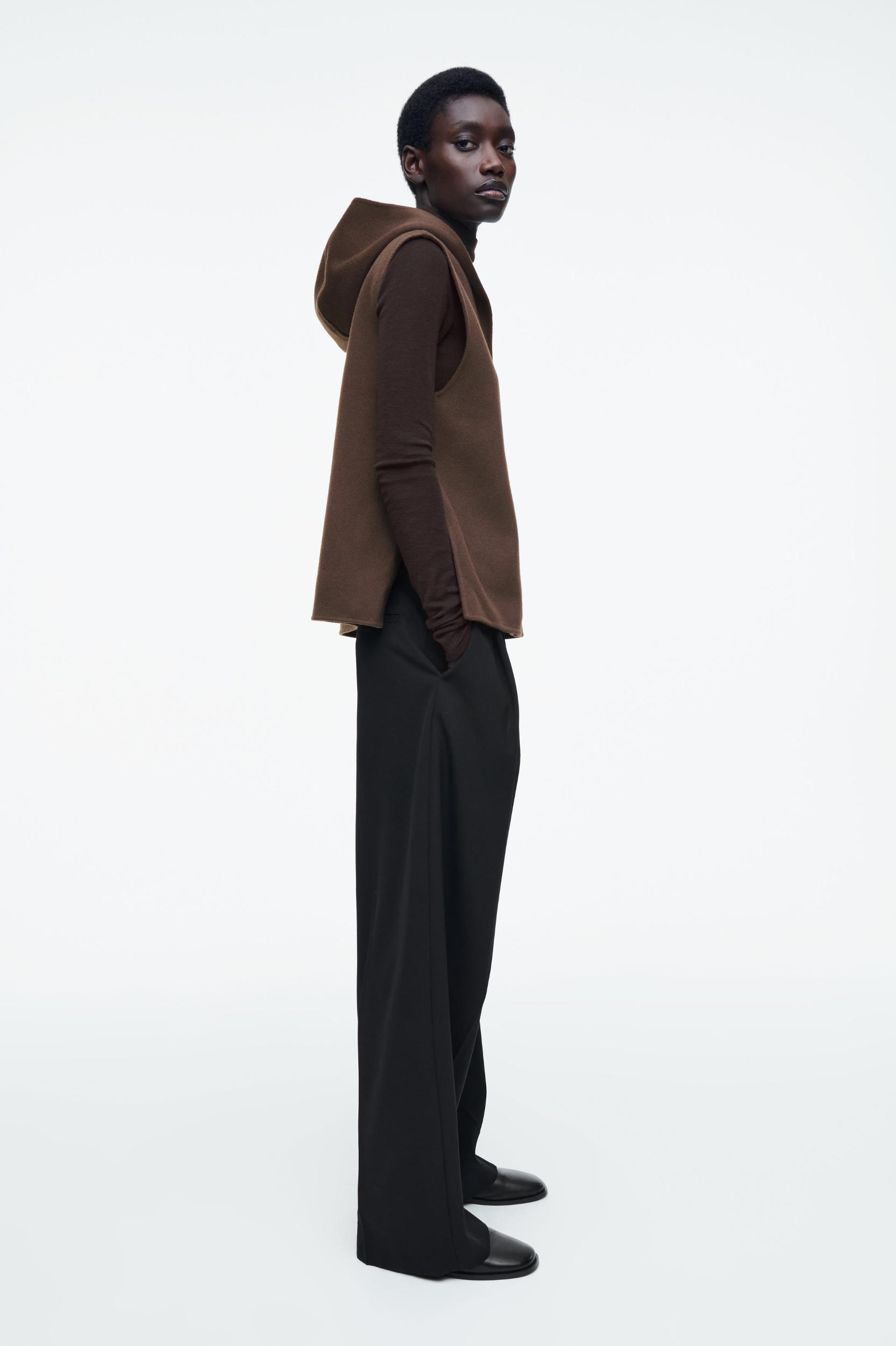 DOUBLE-FACED HYBRID HOODED VEST Product Image