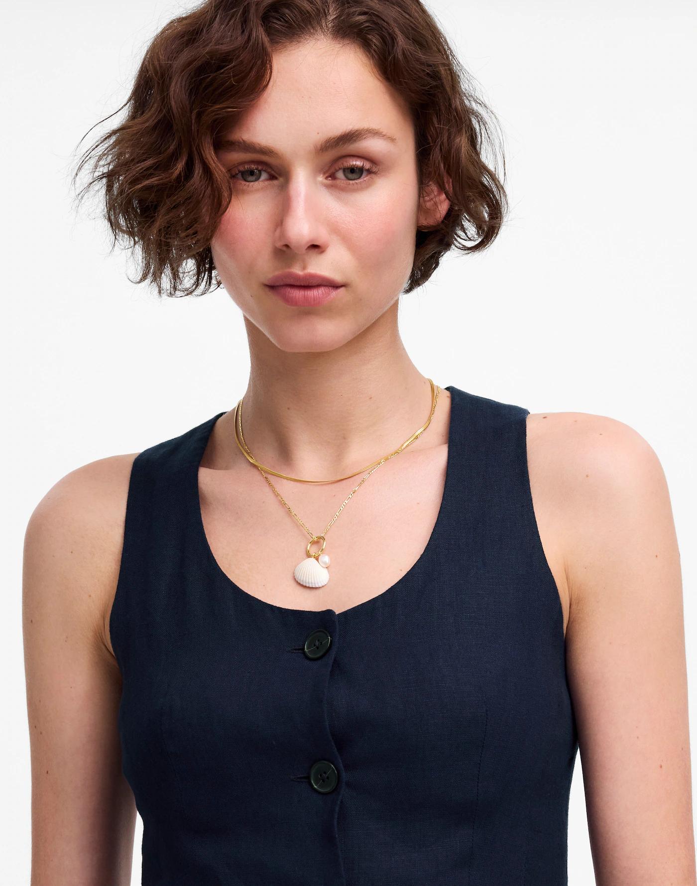 Linen Scoopneck Cutaway Vest Product Image