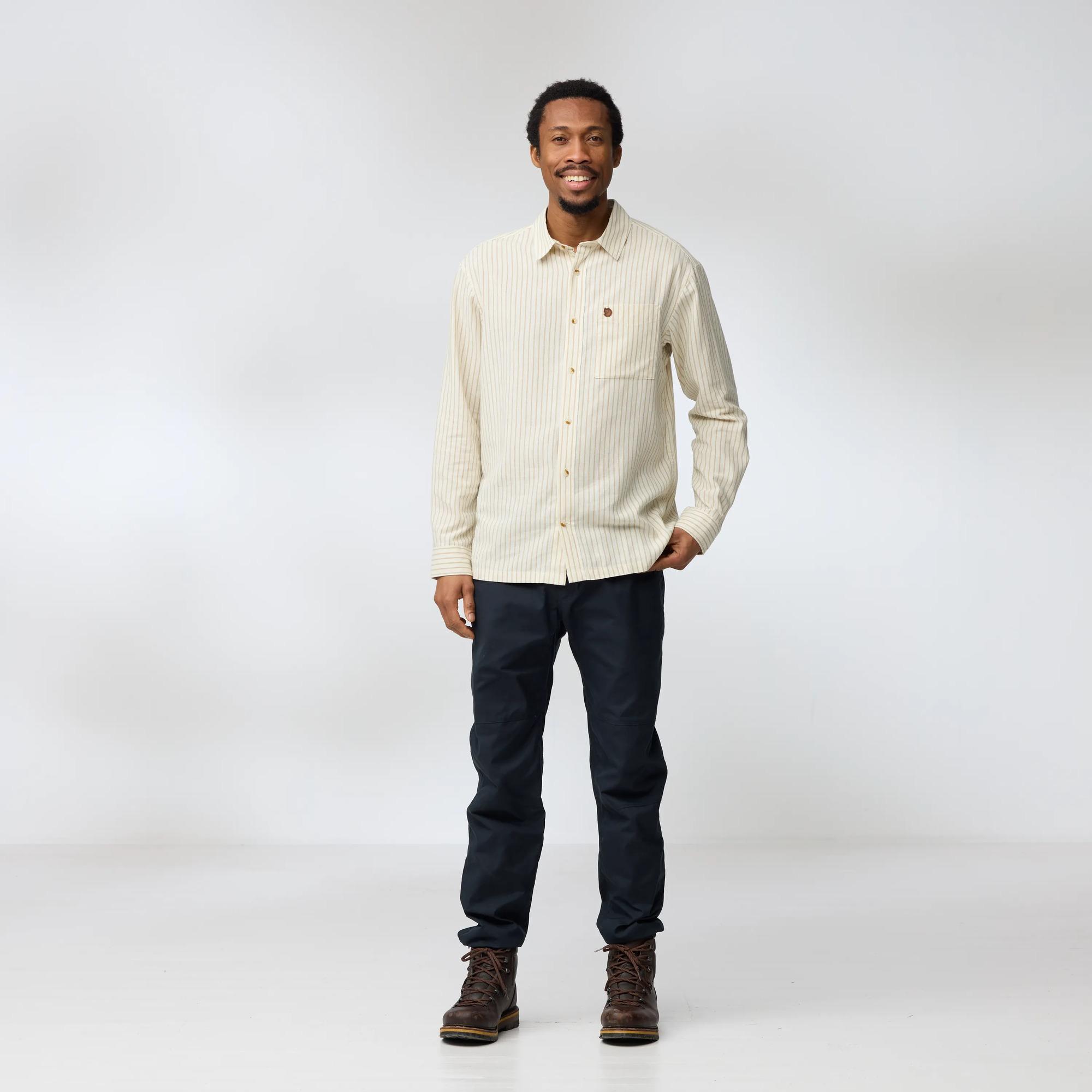 Övik Relaxed Hemp Shirt LS M Product Image