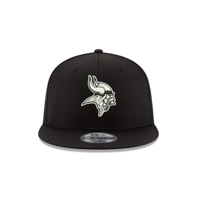 Minnesota Vikings Black and White 9FIFTY Snapback Hat Male Product Image