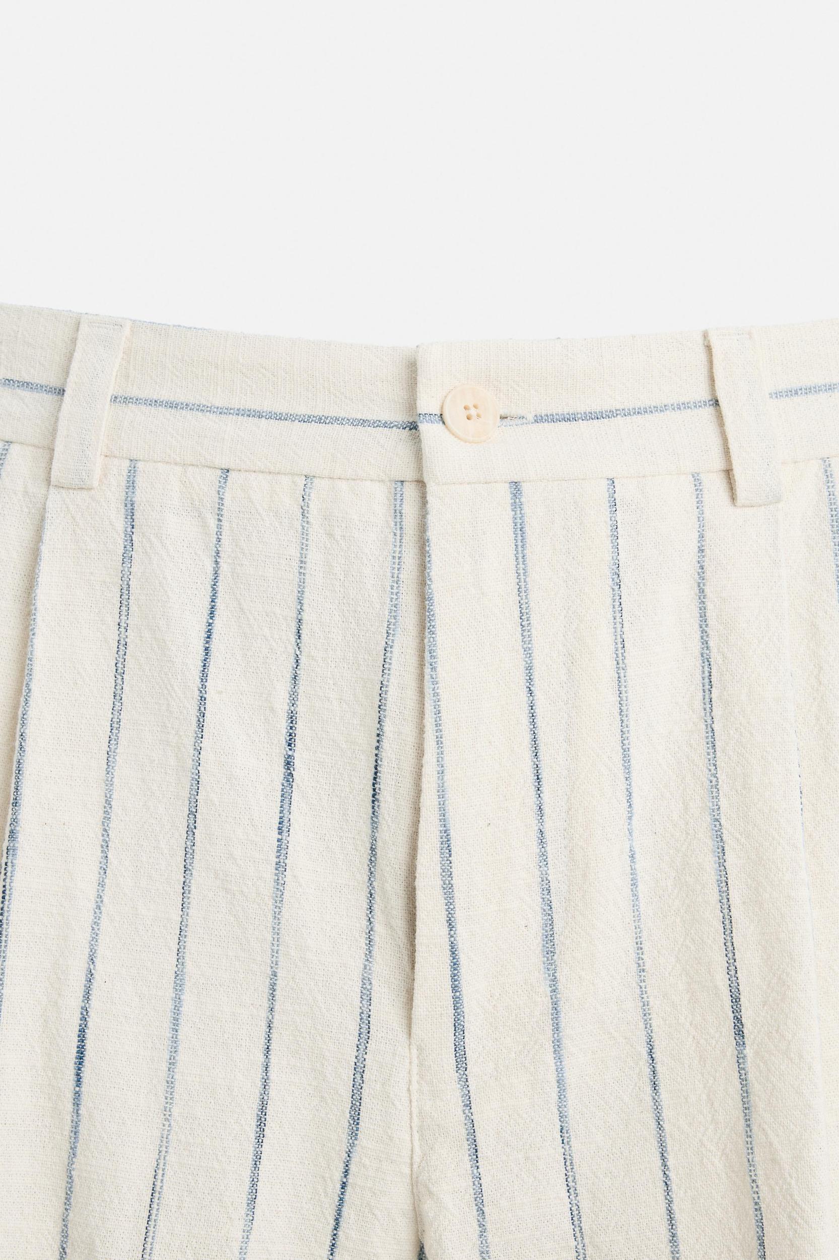 TEXTURED STRIPED SHORTS Product Image