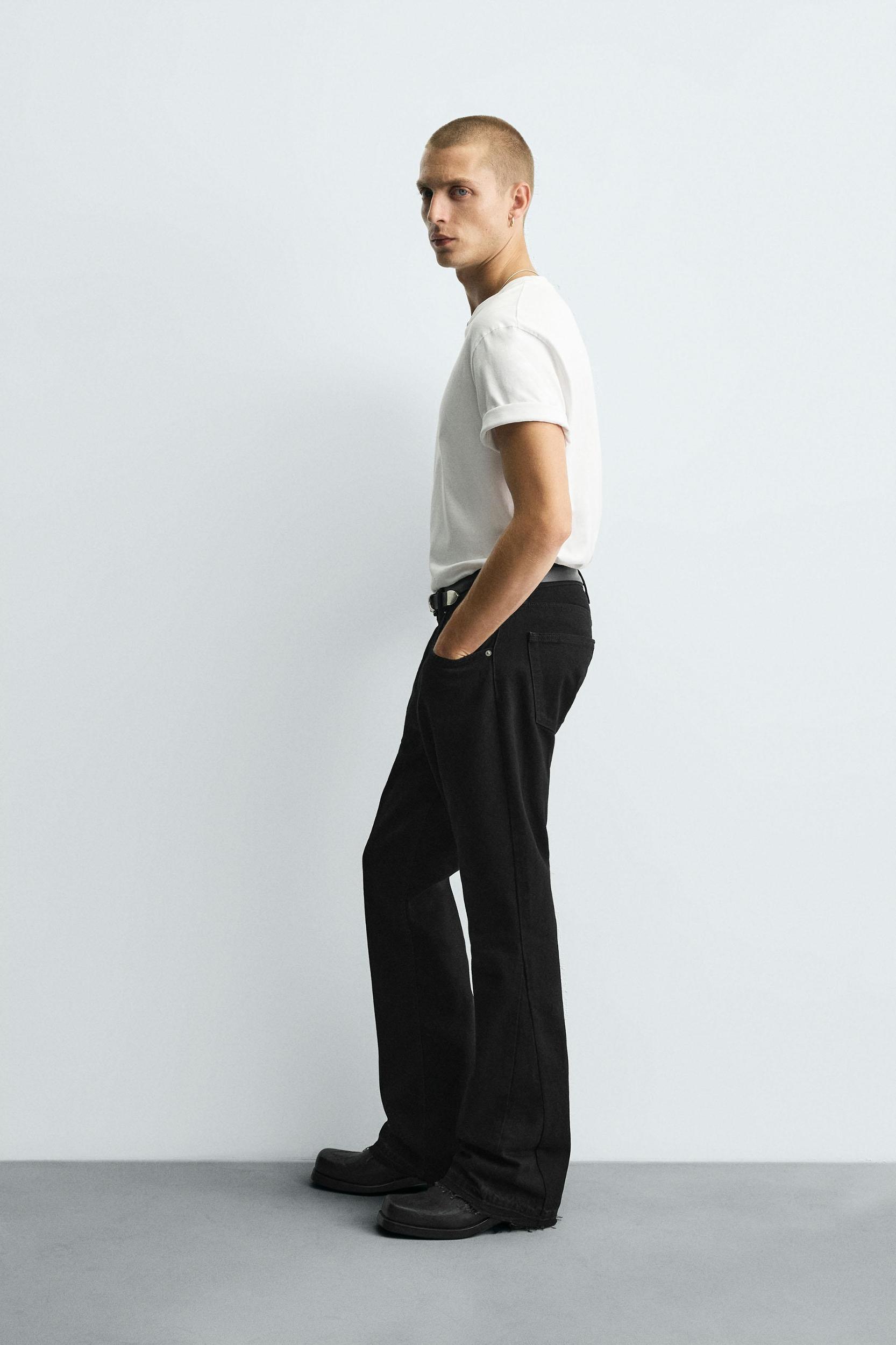 FLARE FIT JEANS Product Image