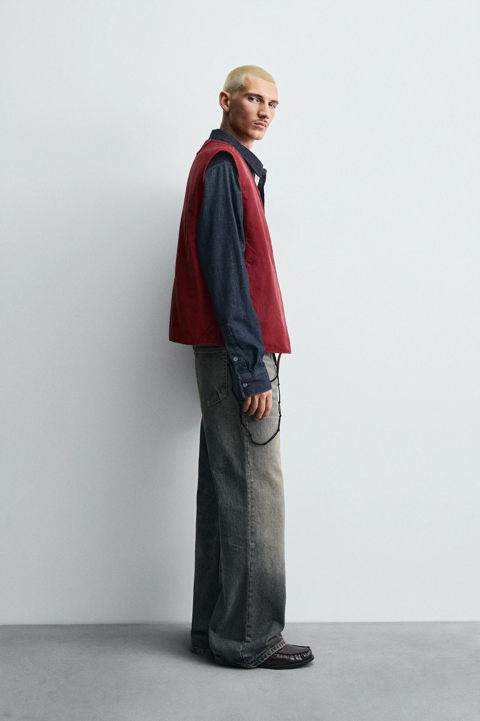 WASHED TOPSTITCHED VEST Product Image