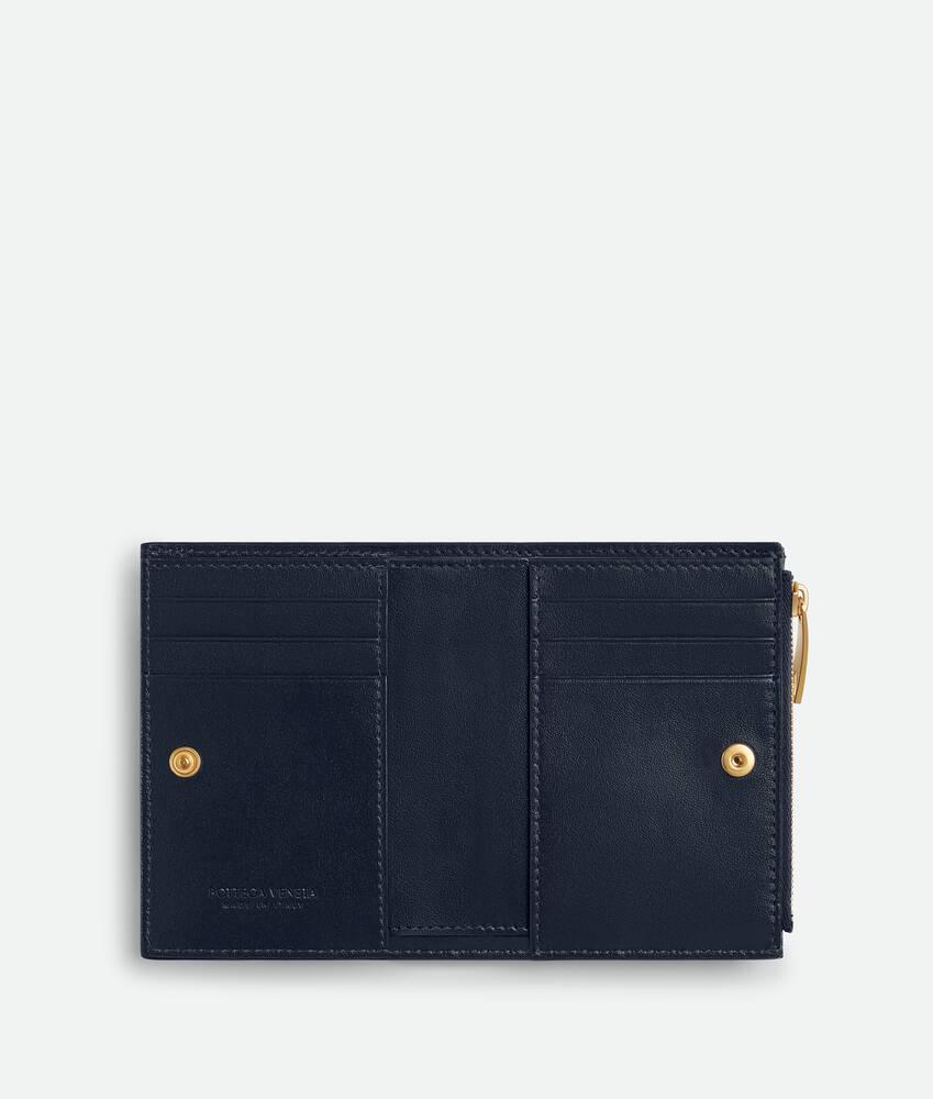 Women's Intrecciato Small Bi-Fold Wallet in Space/chalk Product Image