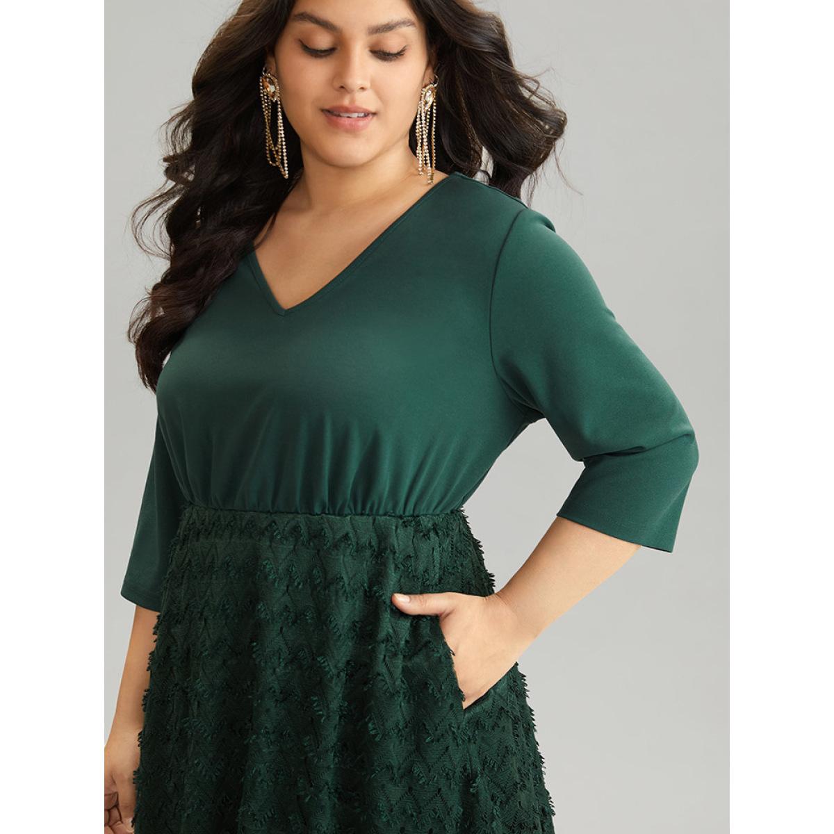 Plus Size Plain Texture Mesh Patchwork Elastic Waist Dress DarkGreen Women Glamour Texture V-neck Elbow-length sleeve Curvy Midi Dress BloomChic 14-16/1X Product Image