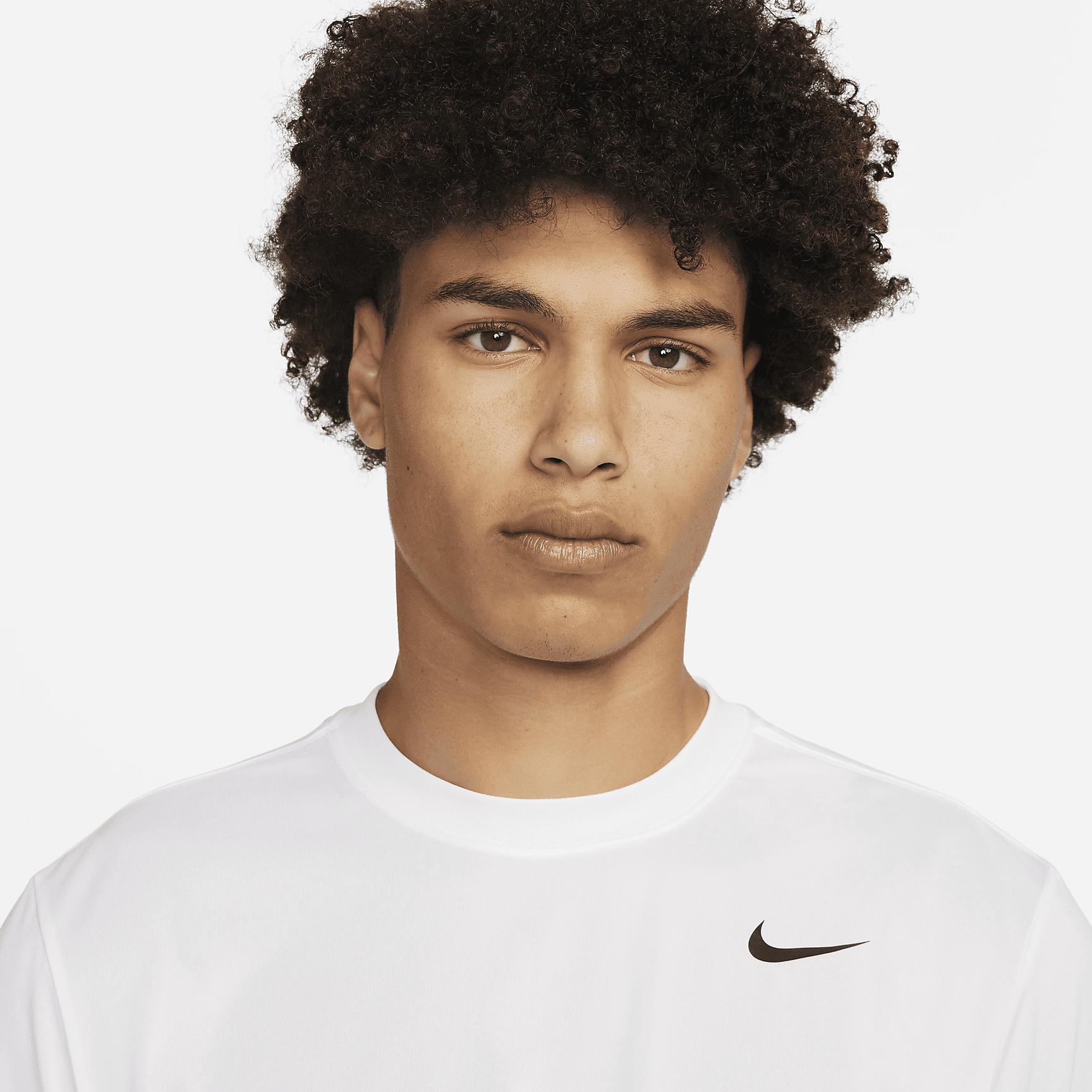 Nike Men's Dri-FIT Legend Fitness T-Shirt Product Image