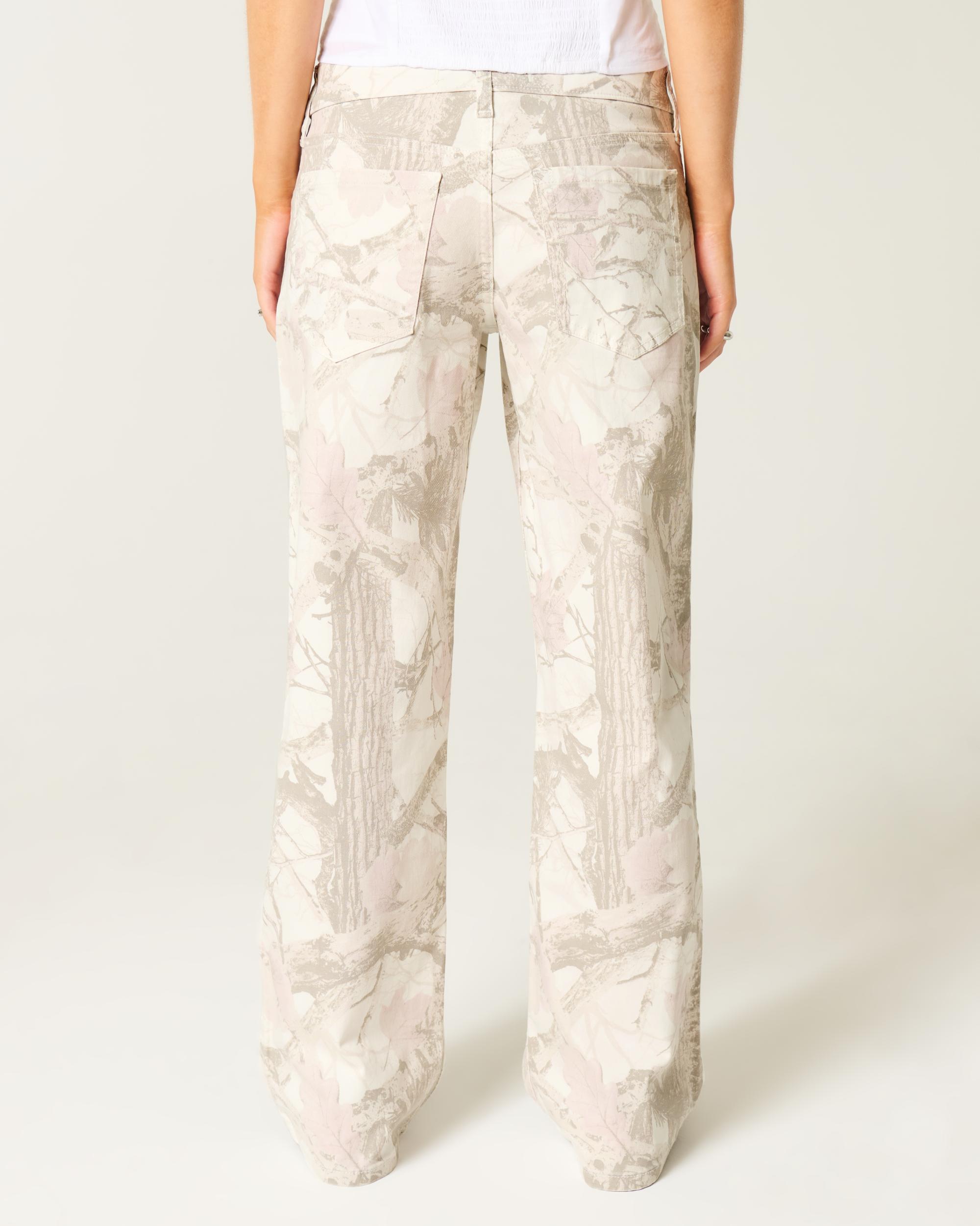 Low-Rise Camo Baggy Jeans Product Image