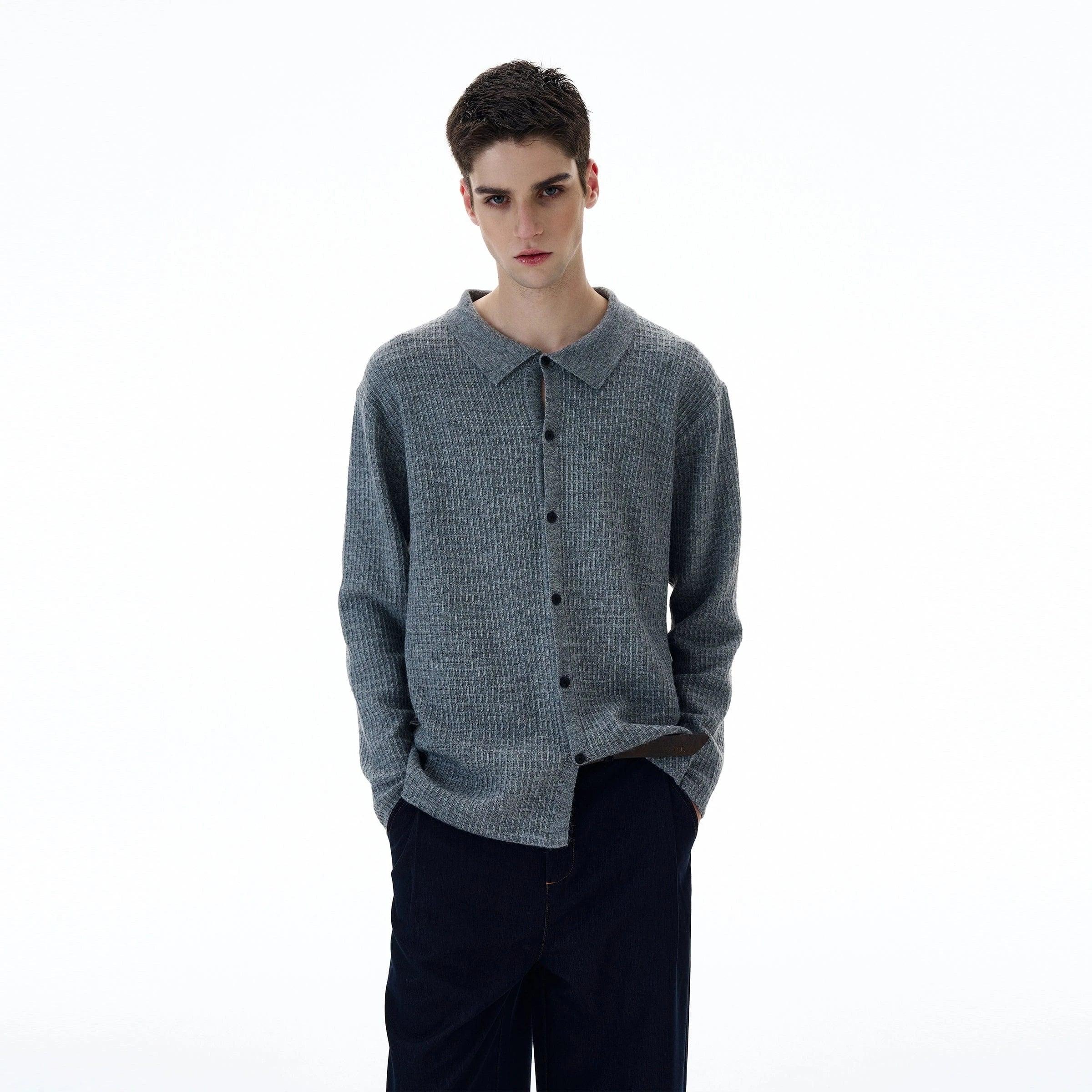 RT No. 20001 POLO COLLAR BUTTON-UP SWEATER Product Image