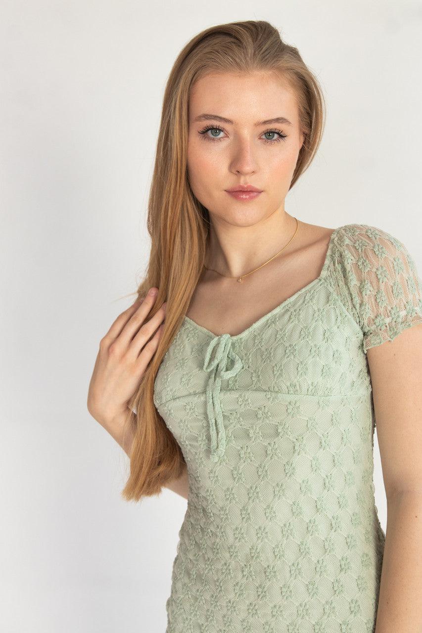 Floral Lace Sweetheart Midi Dress Product Image