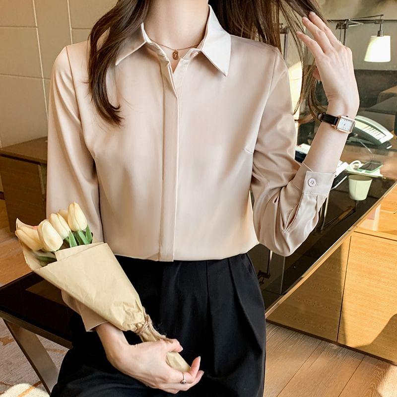 Long-Sleeve Plain Shirt Product Image