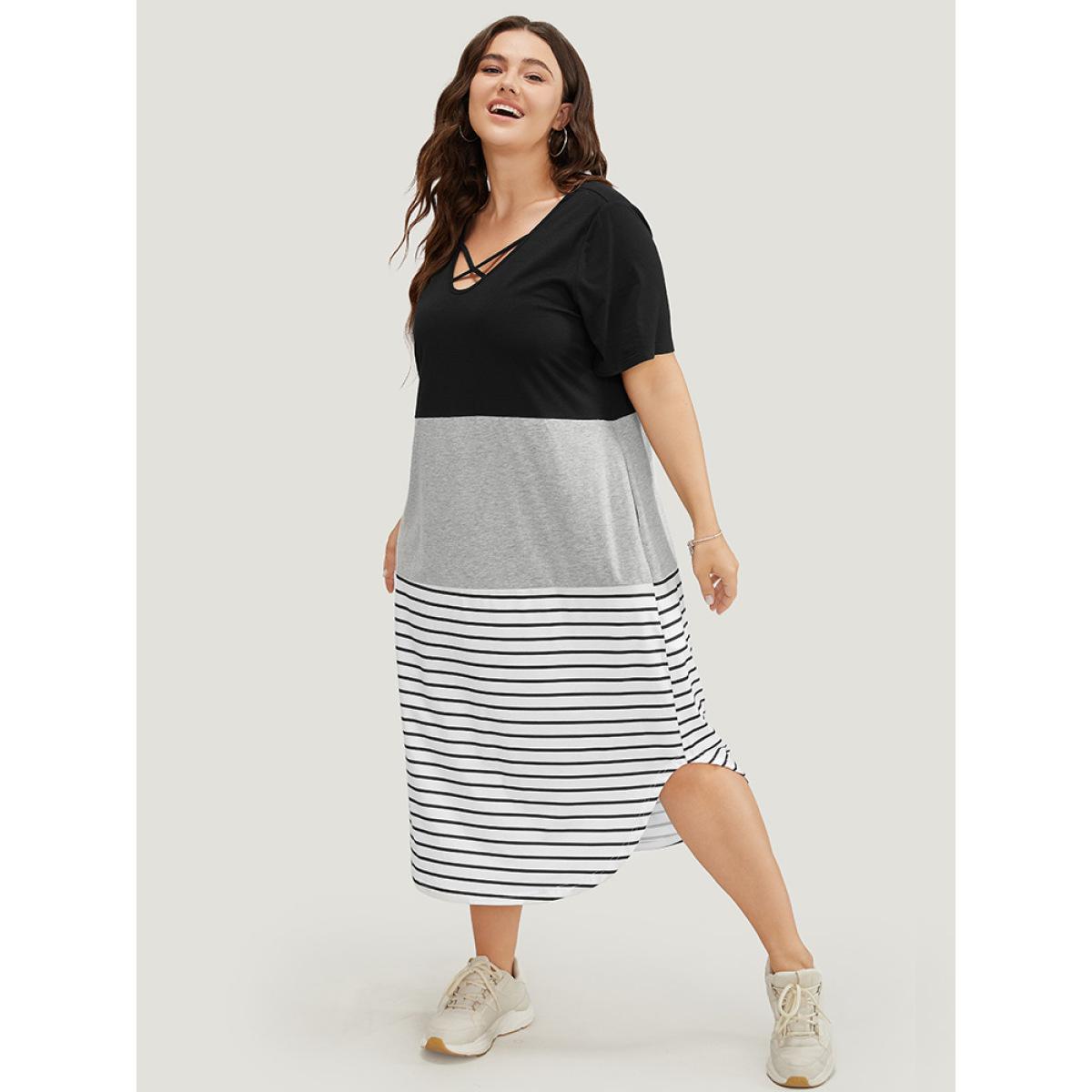 Plus Size Striped Contrast Arc Hem Pocket Crisscross Neck Dress Black Women Casual Contrast V-neck Short sleeve Curvy Midi Dress BloomChic 10/M Product Image