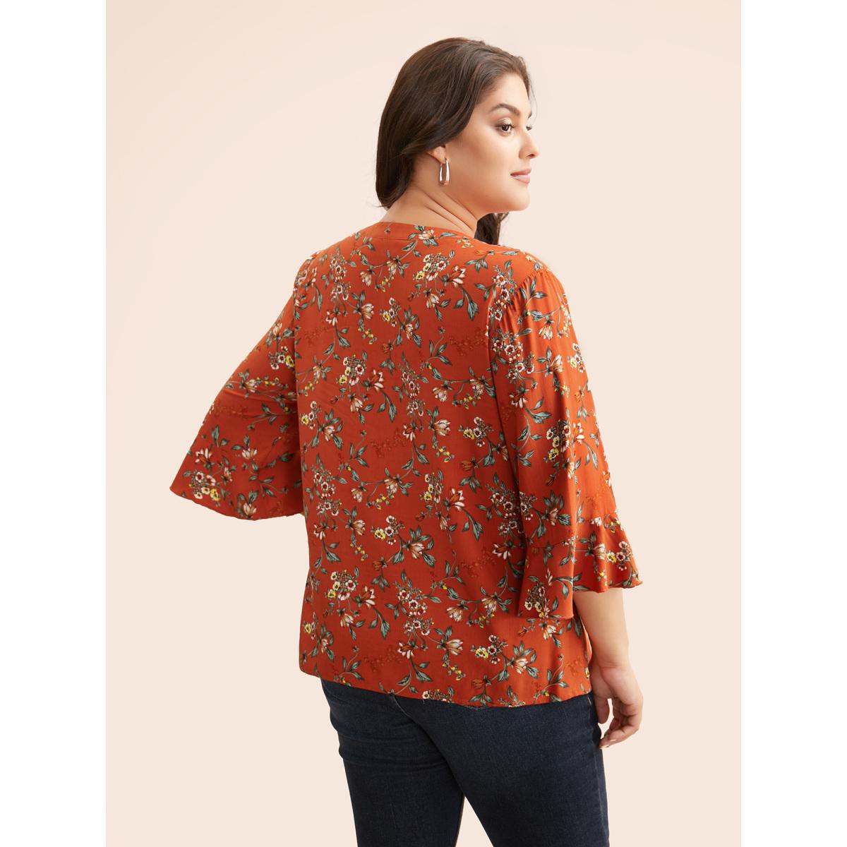 Plus Size OrangeRed Ditsy Floral Pleated Flutter Sleeve Blouse Women Elegant Elbow-length sleeve Flat collar with V-notch Everyday Blouses BloomChic 30/6X Product Image