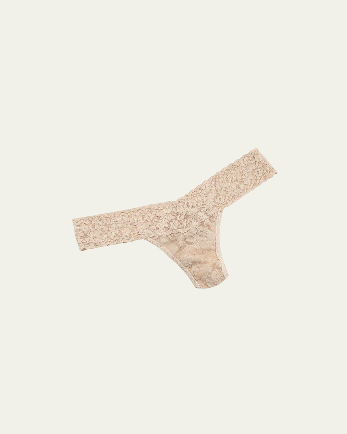 Signature Lace Low Rise Thong Product Image