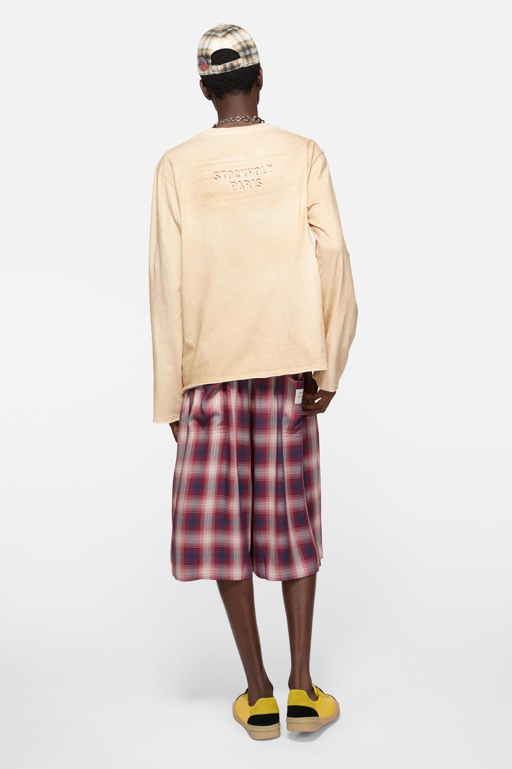 Long sleeve logo t-shirt Product Image