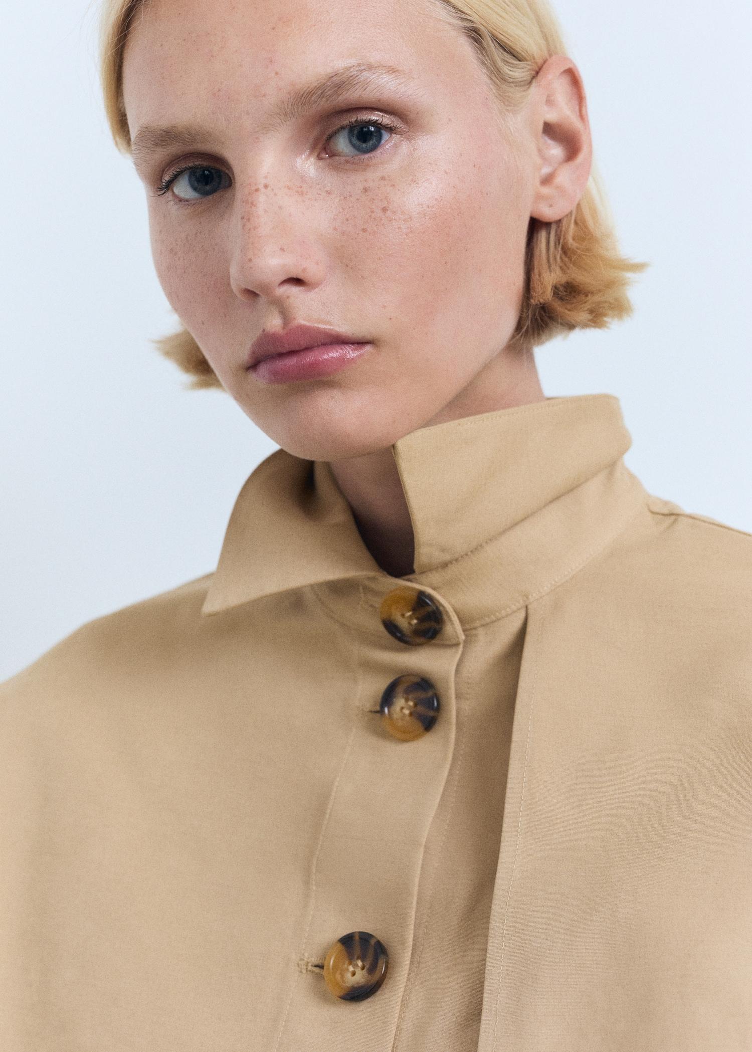 Cape-style cropped trench coat - Women | MANGO USA Product Image