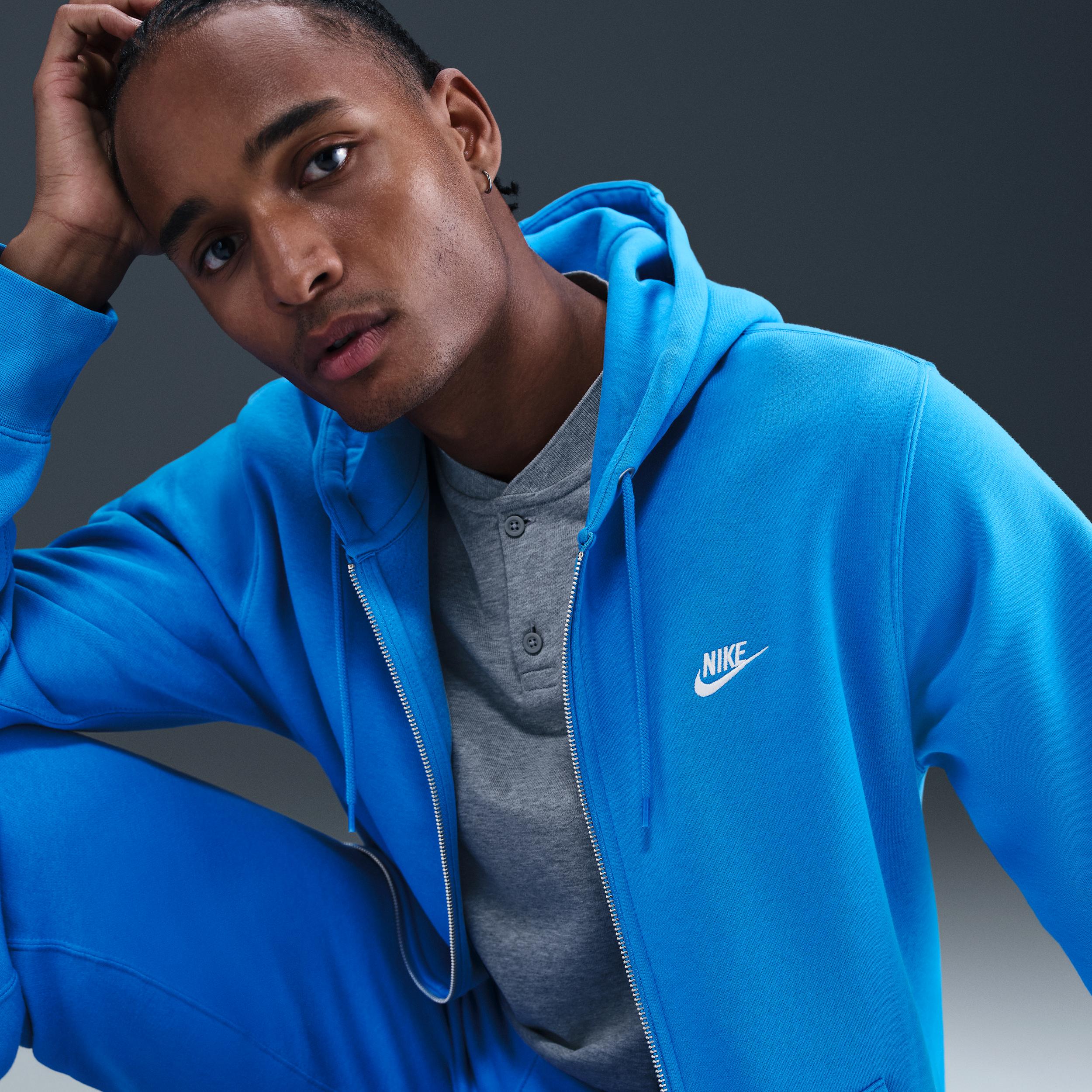 Nike Men's Club Full-Zip Fleece Hoodie Product Image