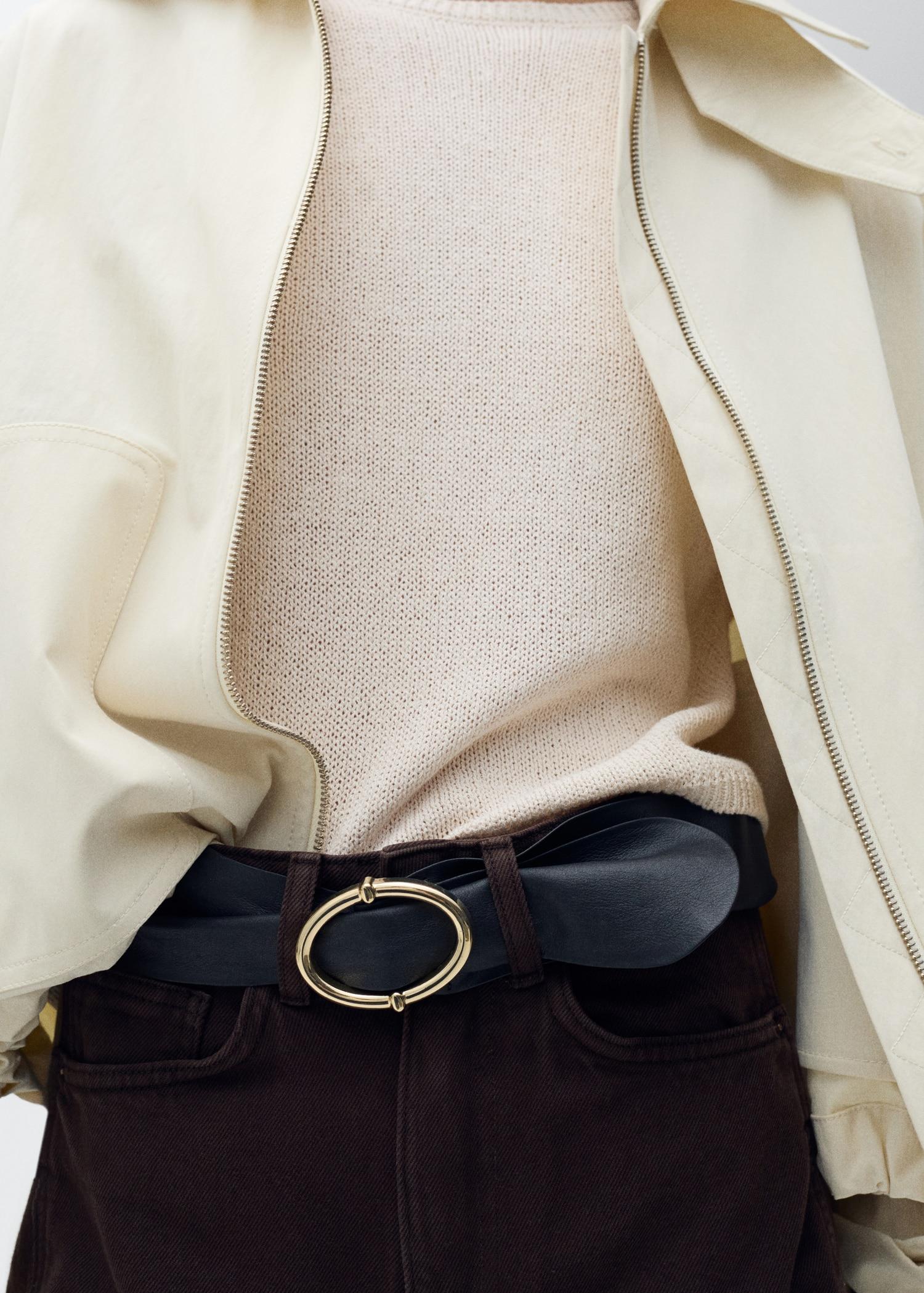 Short-sleeved knitted cotton sweater - Women | MANGO USA Product Image