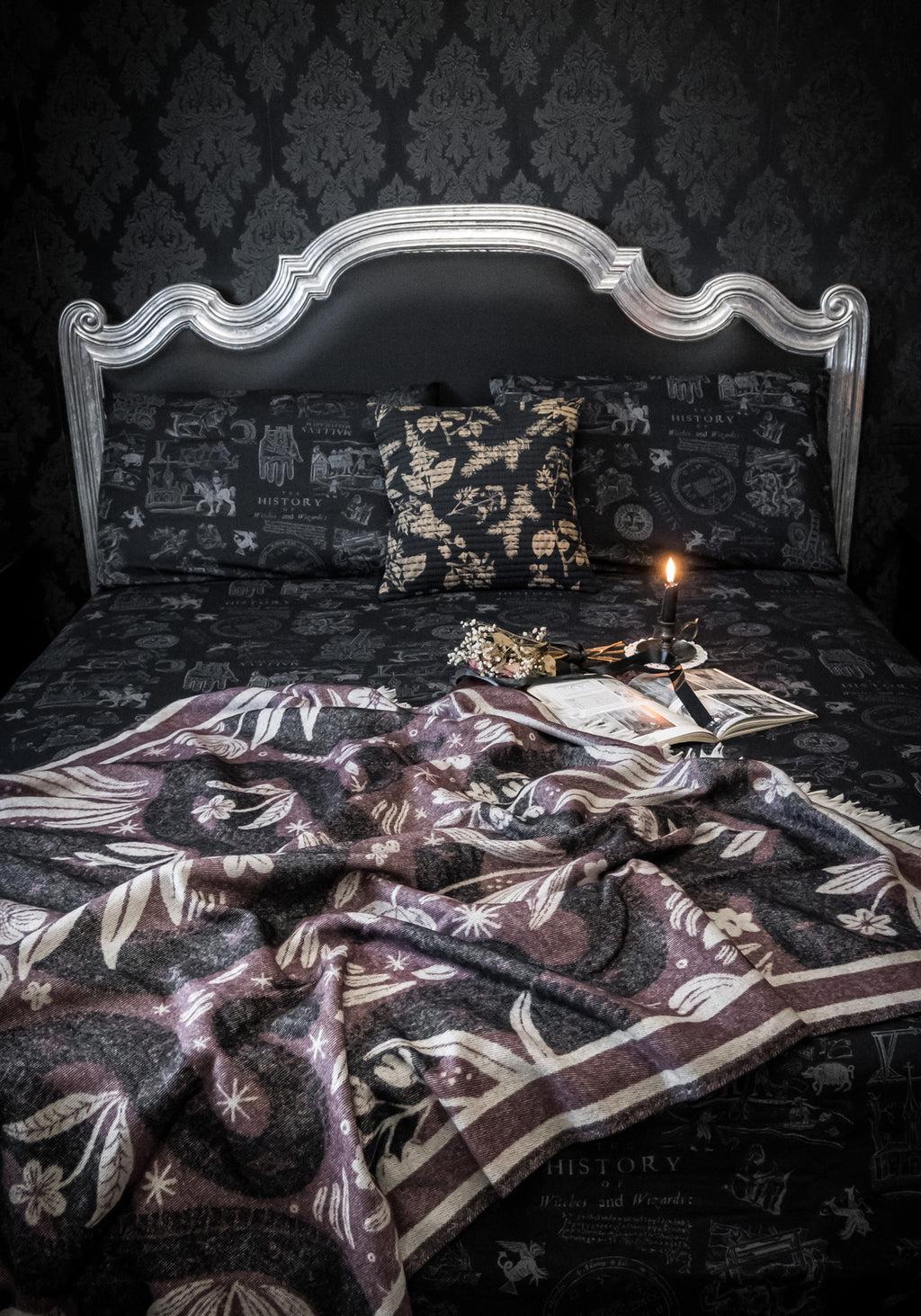 Deception Floral Snake Woven Blanket - Purple Product Image