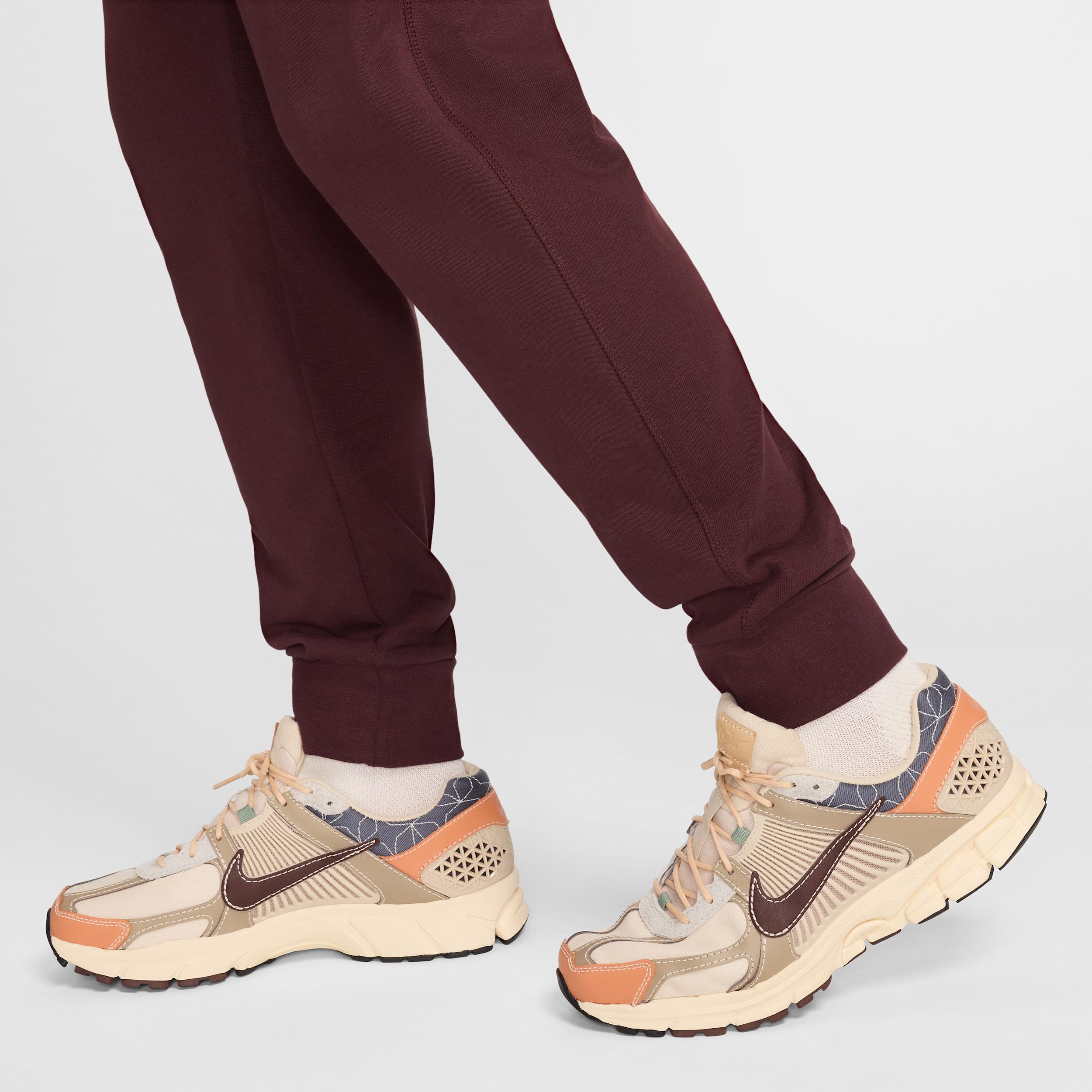 Nike Men's Club Knit Jogger Pants Product Image