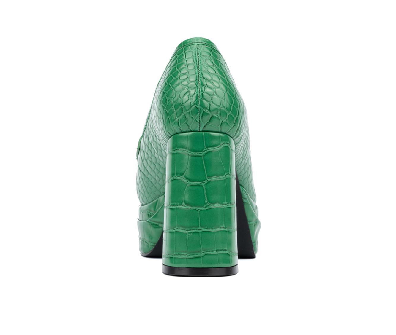 Women's Fashion to Figure Madelyn Wide Width Platform Loafer Product Image