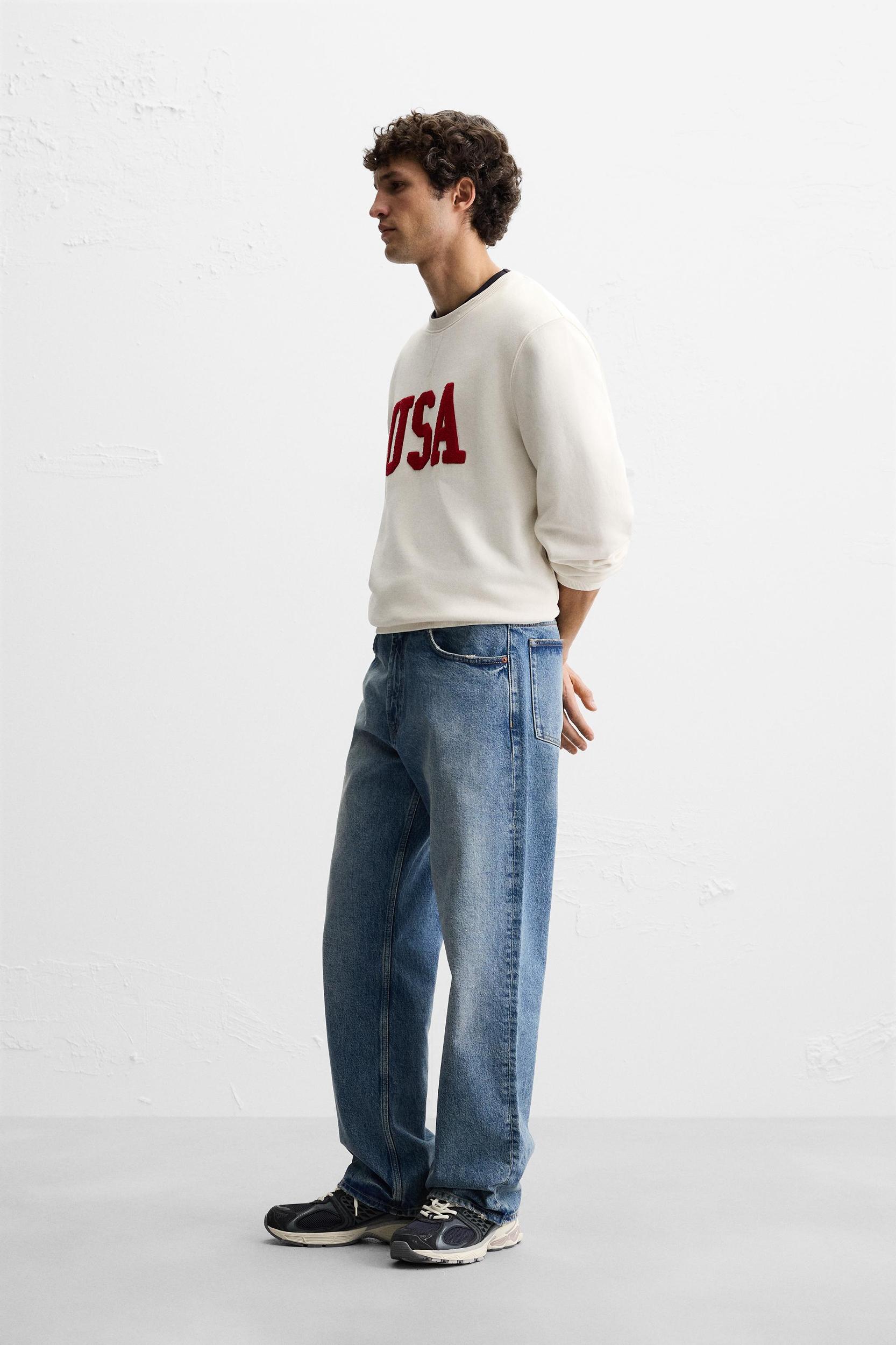 TEXTURED PATCH SWEATSHIRT Product Image