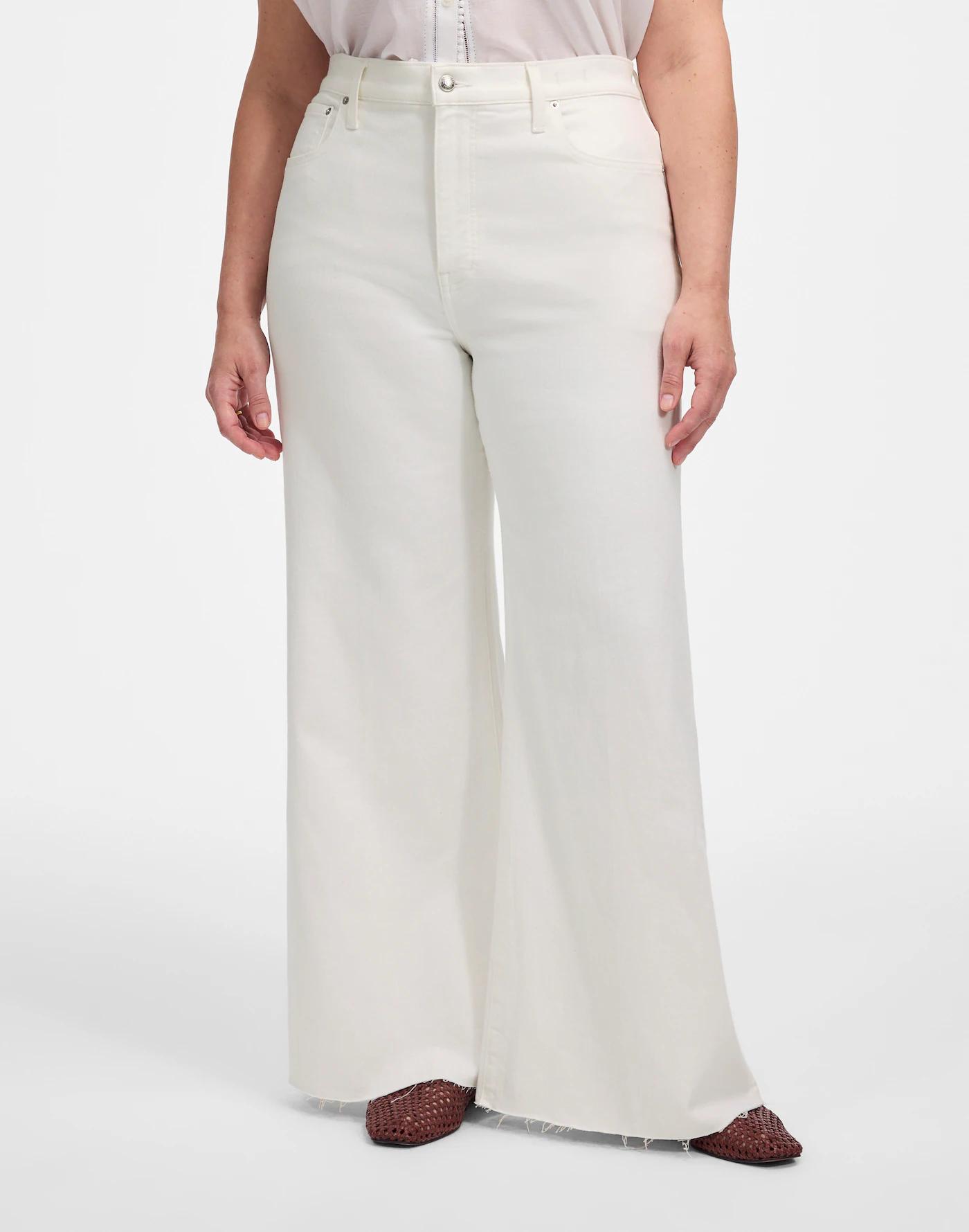 The Plus Curvy Pieced Barrel-Leg Jean Product Image