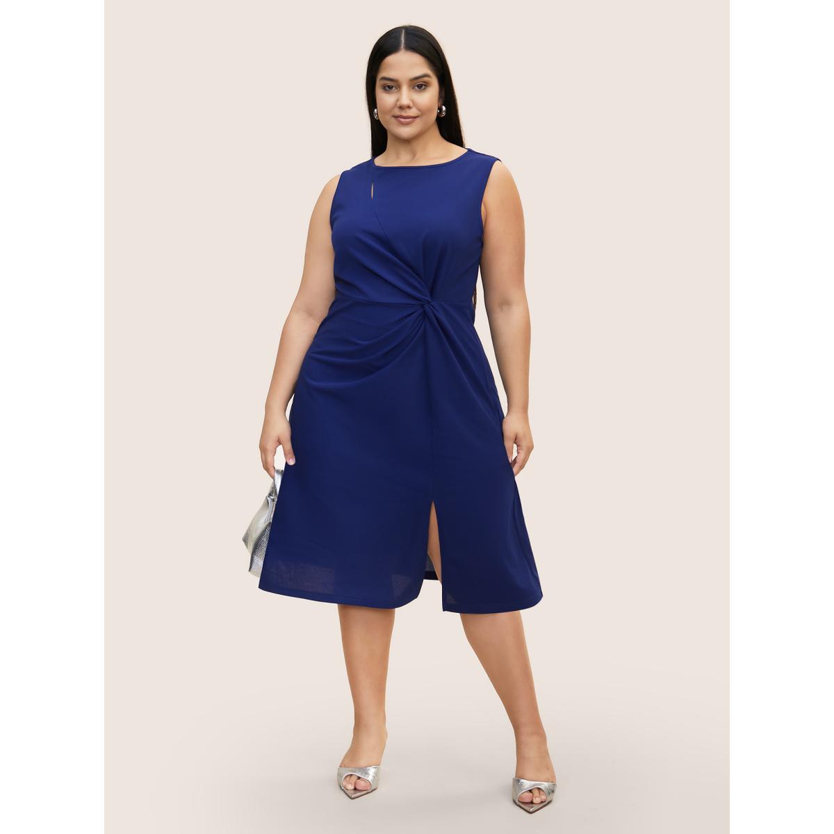 Plus Size Plain Twist Front Slit Hem Dress Navy Women At the Office Twist Round Neck Sleeveless Curvy BloomChic 10/M Product Image