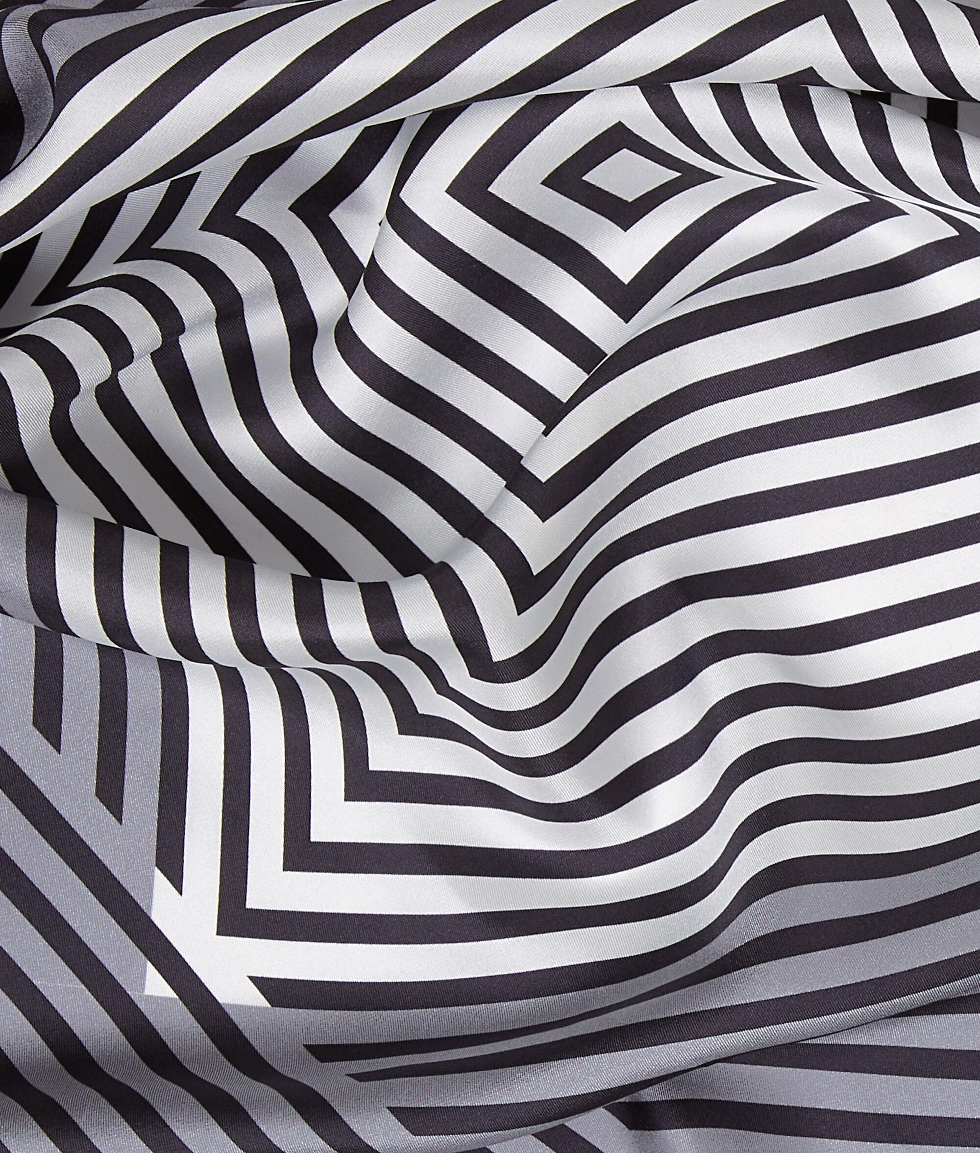 K/ESSENTIAL STRIPED SCARF Product Image