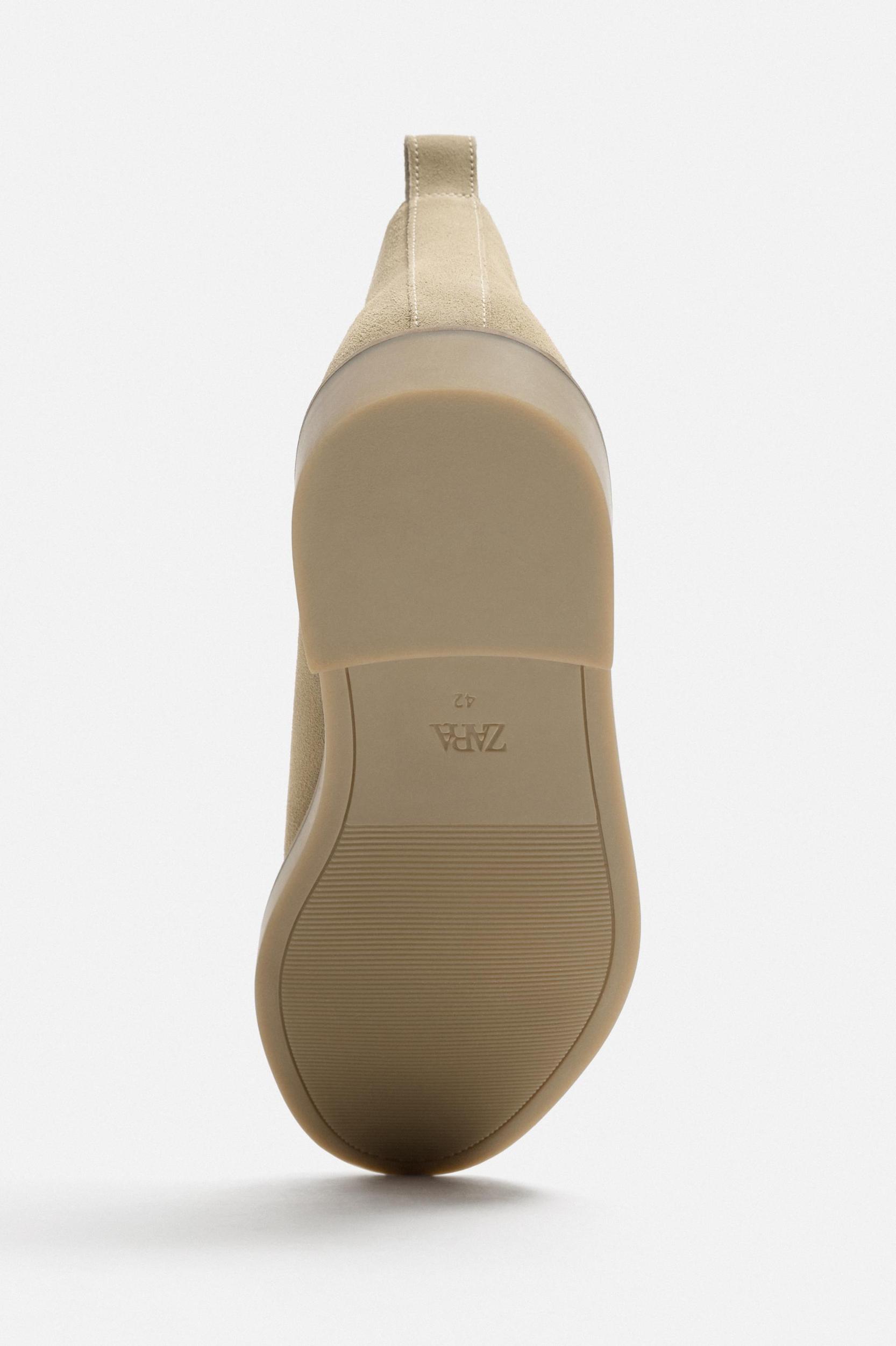 LEATHER CHELSEA BOOTS Product Image