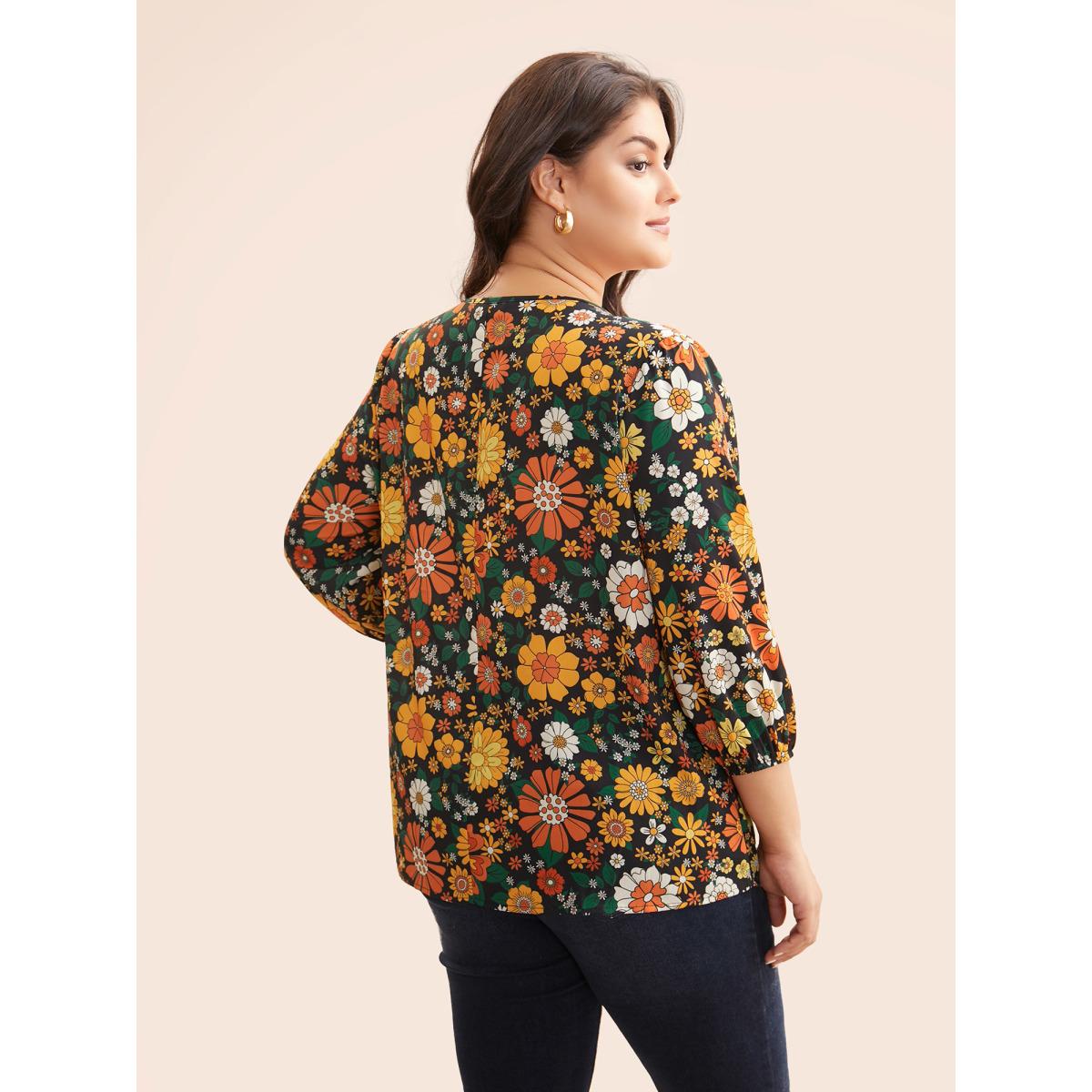 Plus Size Multicolor Natural Flowers Lantern Sleeve Pleated Blouse Women Elegant Elbow-length sleeve Flat collar with V-notch Everyday Blouses BloomChic 26/4X Product Image