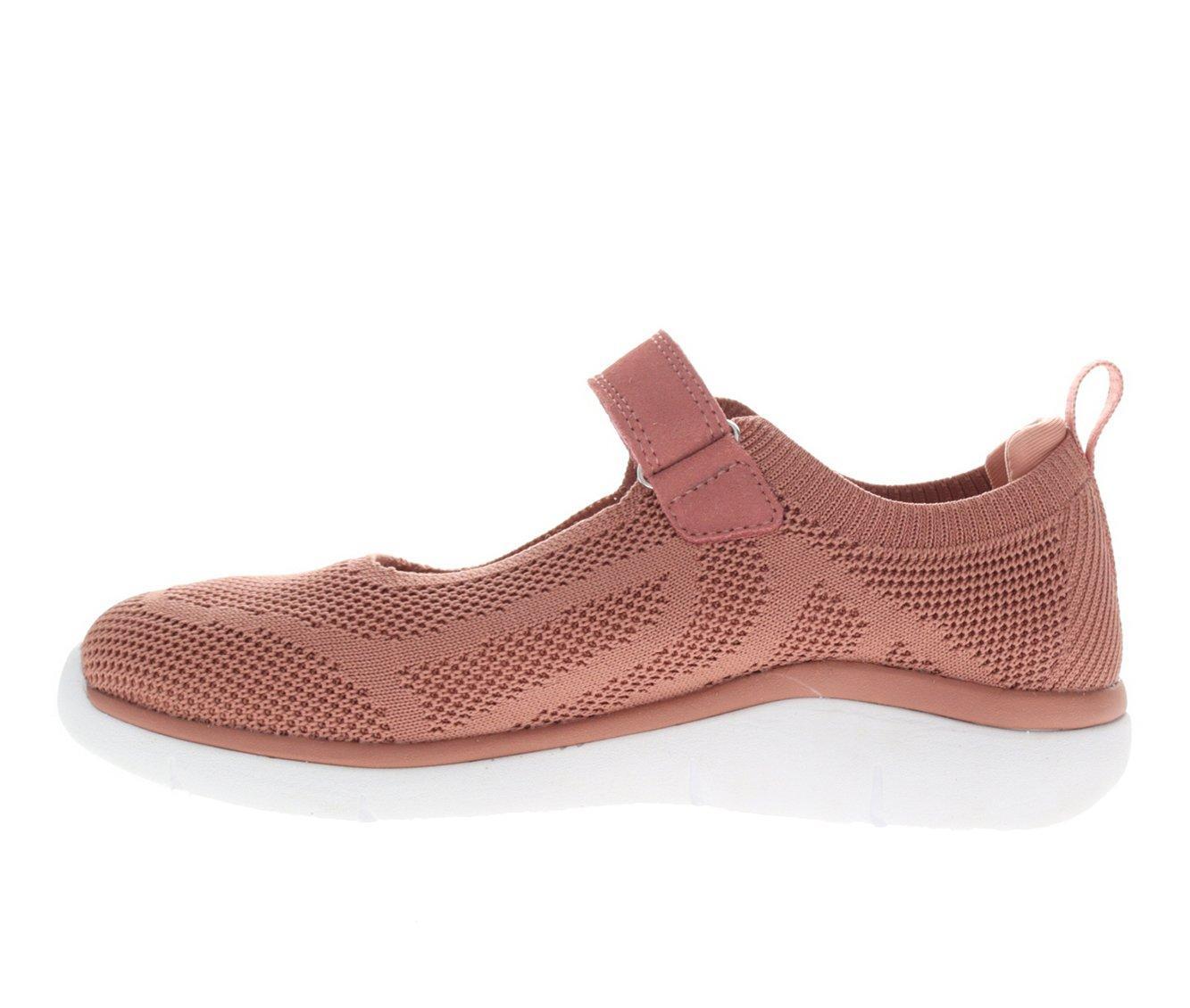 Women's Propet Savannah Flats Product Image