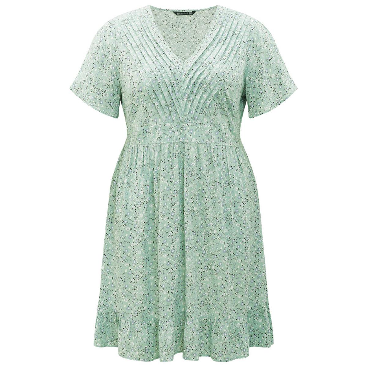 Plus Size Ditsy Floral Plicated Detail Ruffles Wideband Waist Dress Mint Women Elegant Gathered V-neck Short sleeve Curvy Knee Dress BloomChic 28/5X Product Image
