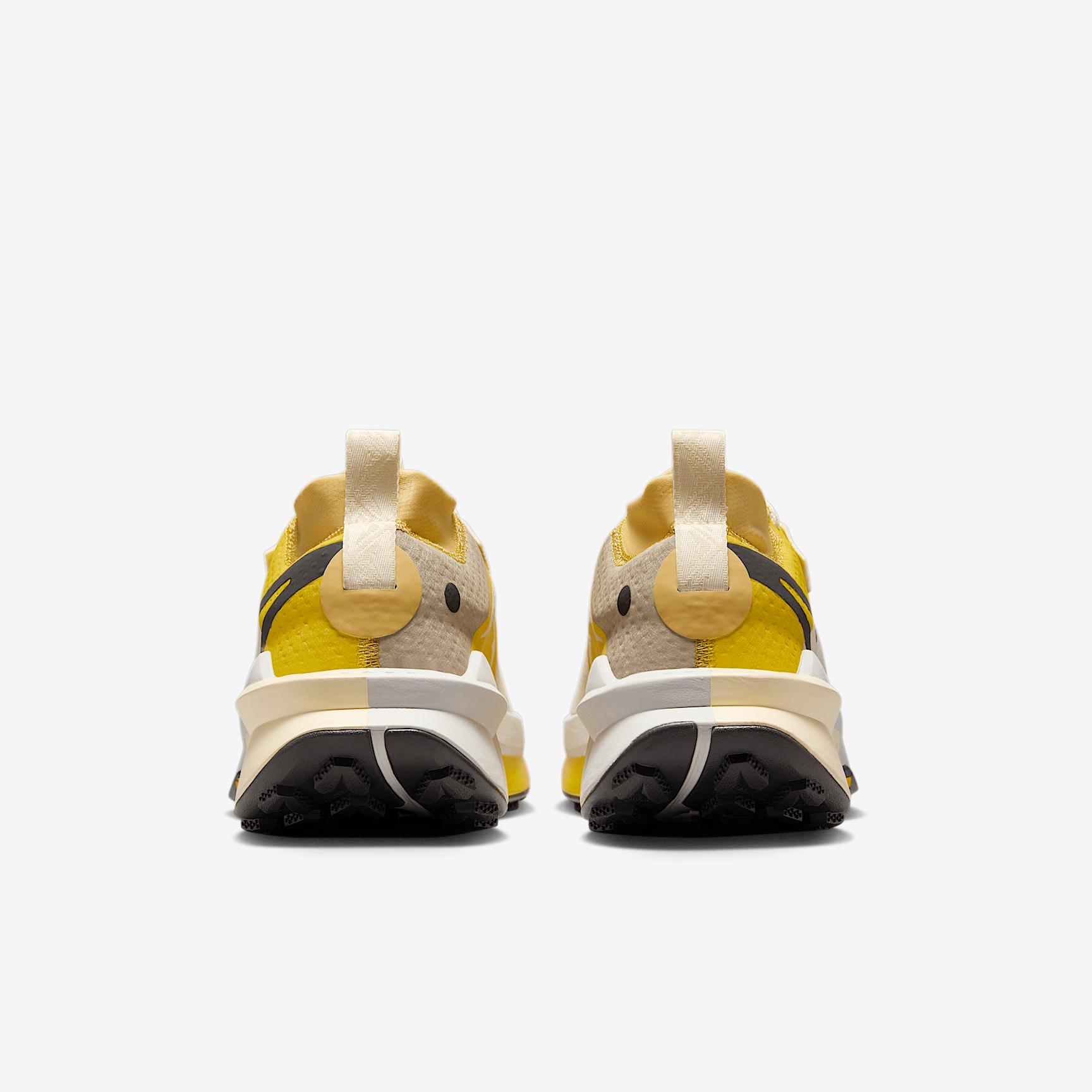 Nike Mens Zegama 2 Trail Running Shoes | FD5190-700 Product Image