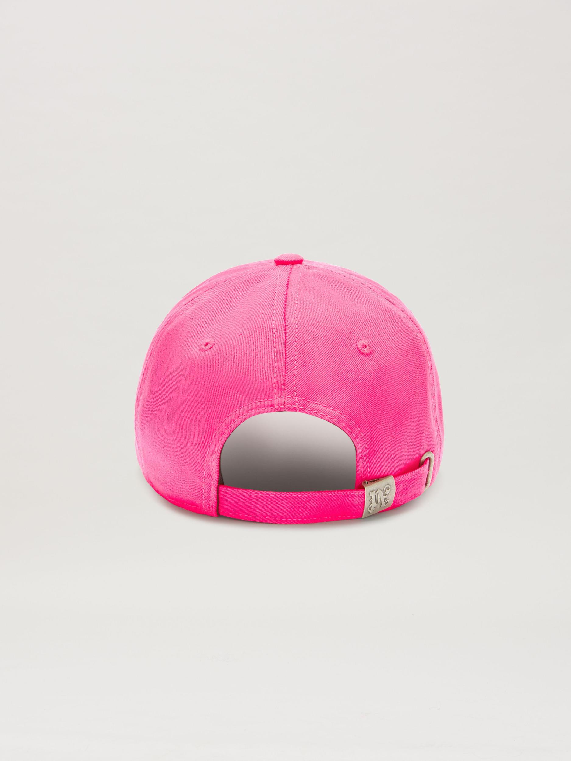 CURVED LOGO CAP Product Image