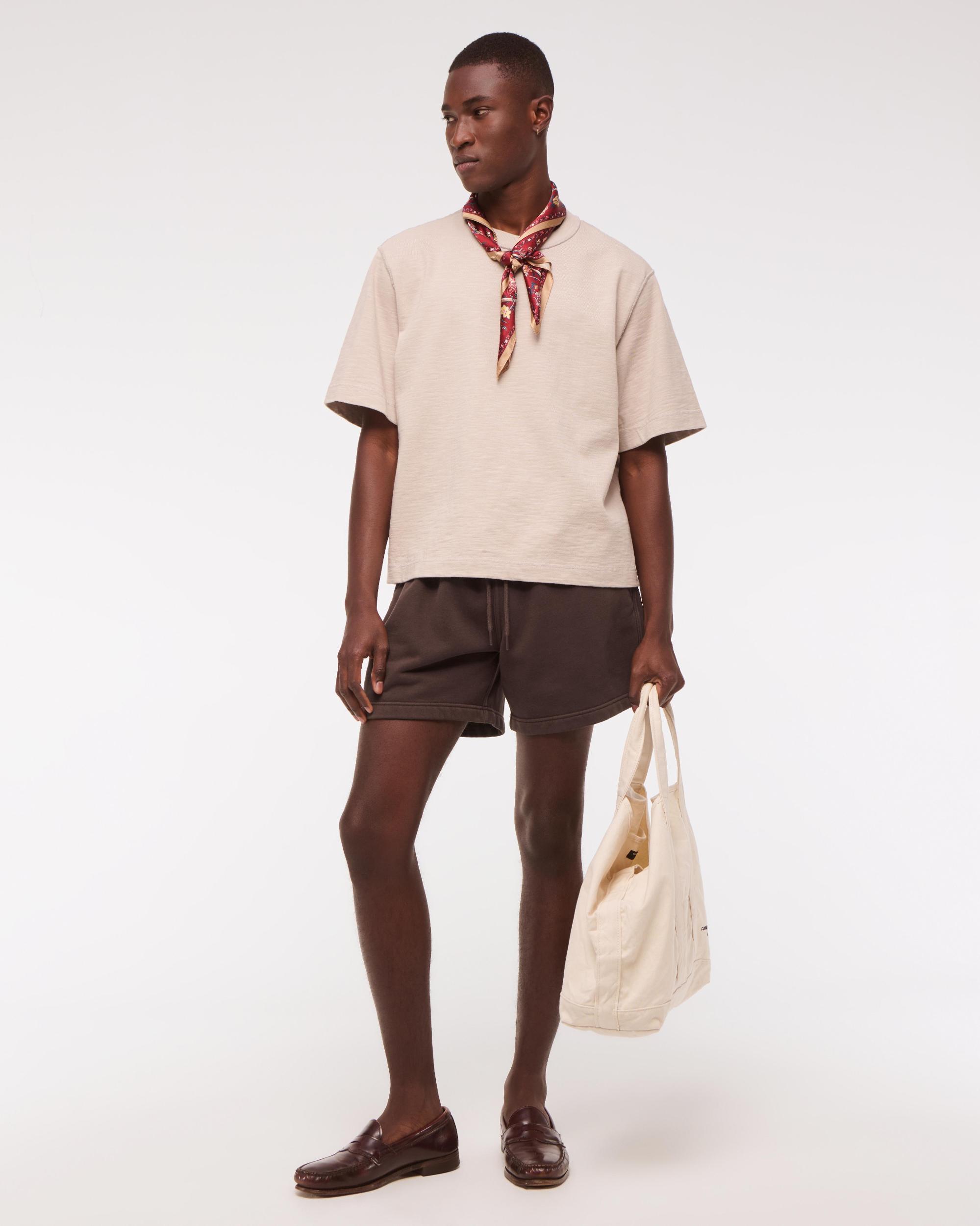 Essential Short Product Image