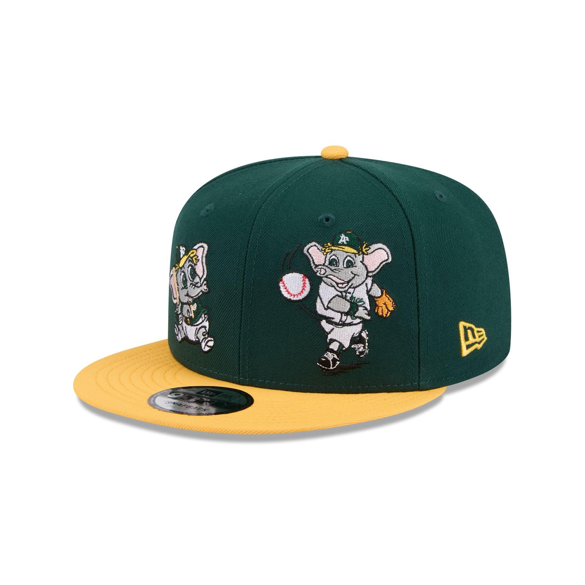 New York Mets Metallic Gold Logo 59FIFTY Fitted Hat Male Product Image