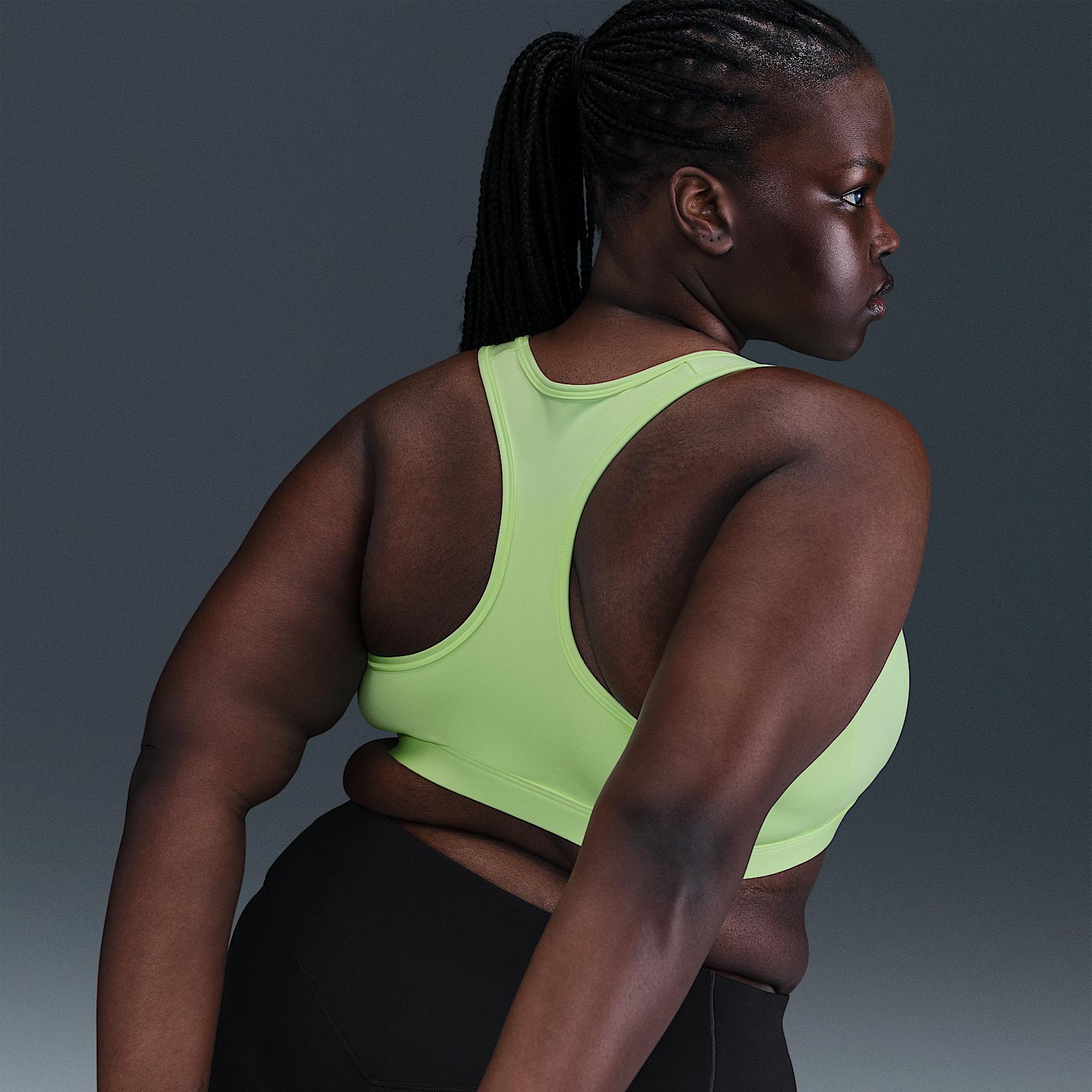 Nike Swoosh Medium Support Women's Padded Sports Bra (Plus Size) Product Image