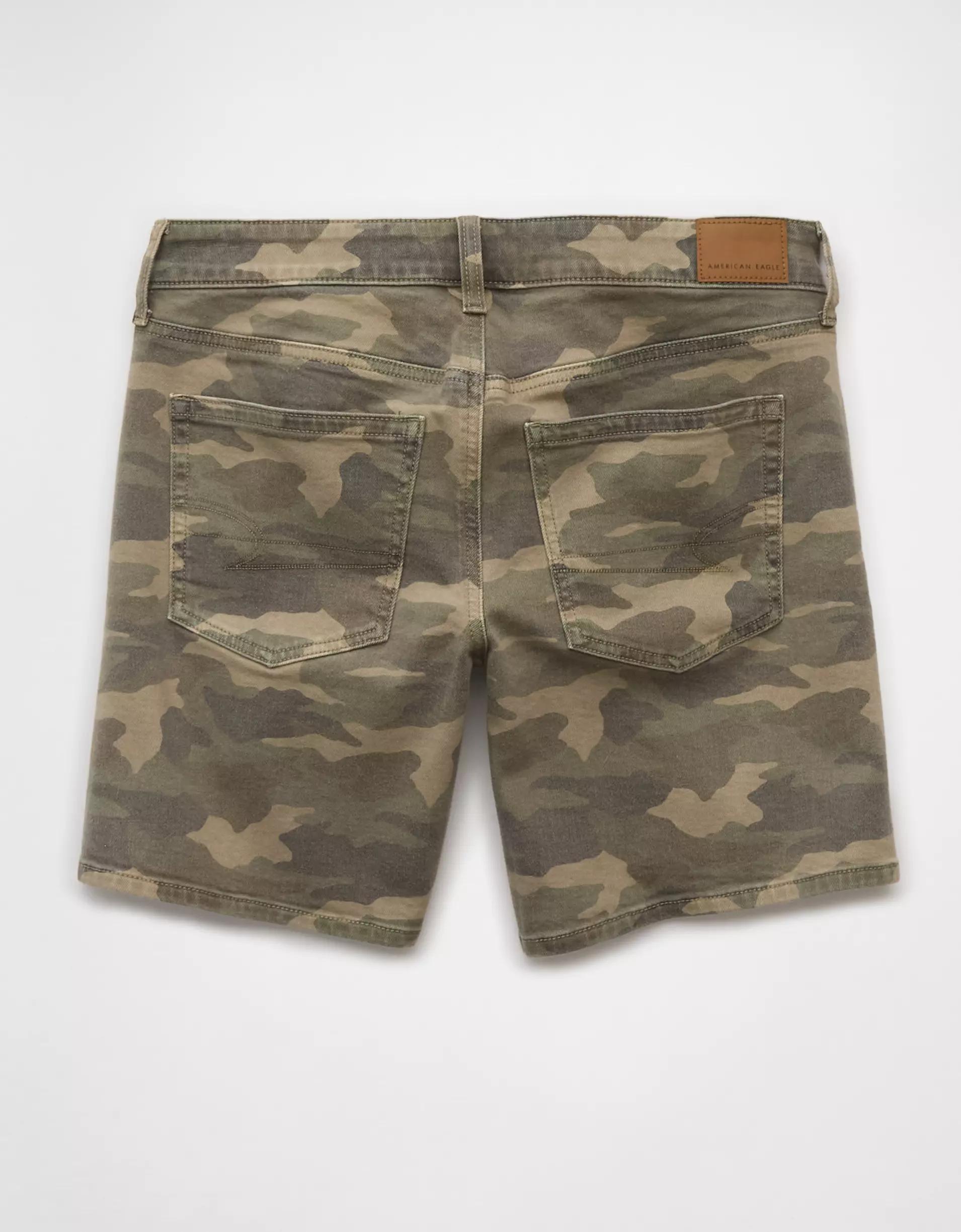 AE 8" Stretch Low-Rise Camo Baggy Short Product Image