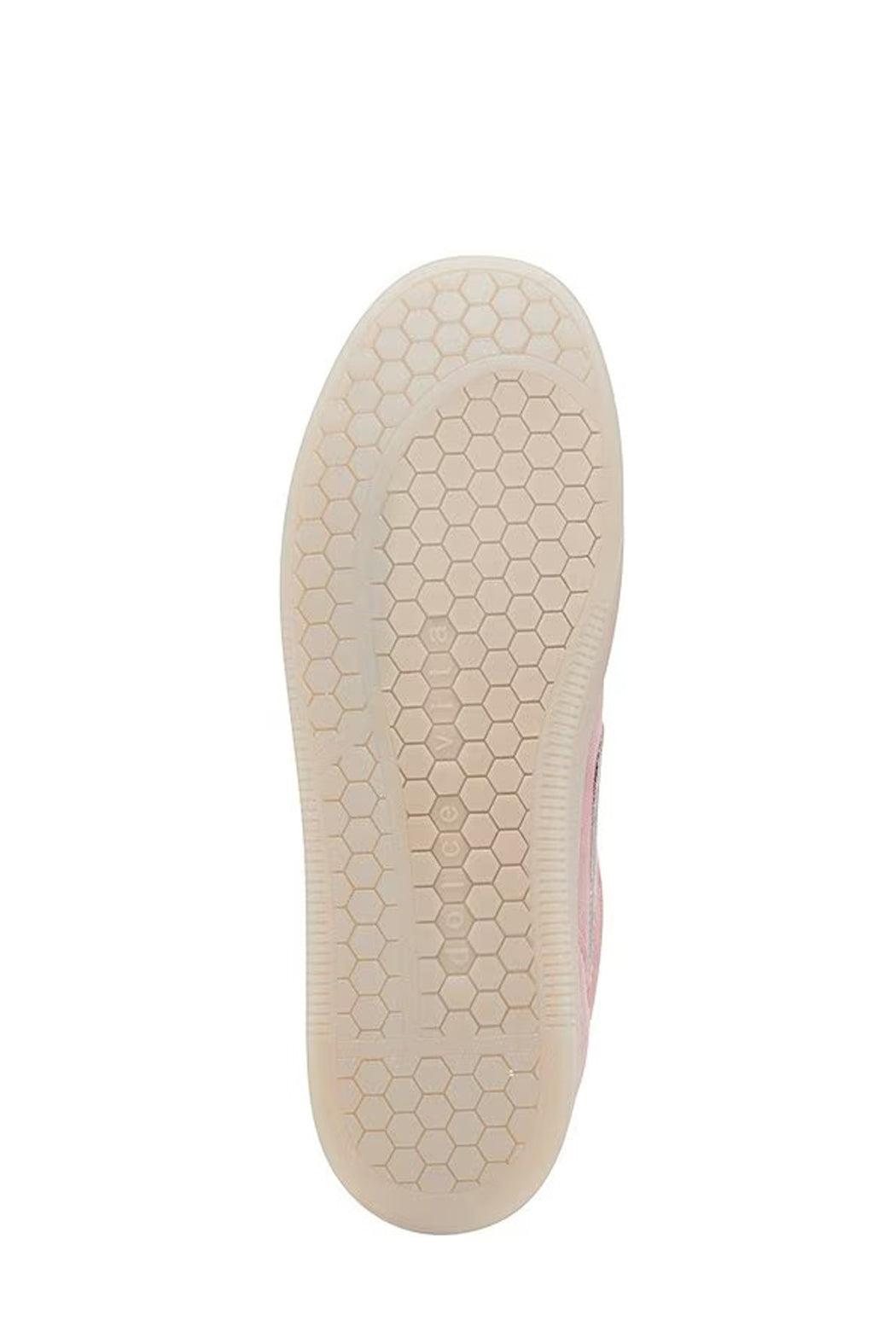 Notice Sneaker Product Image