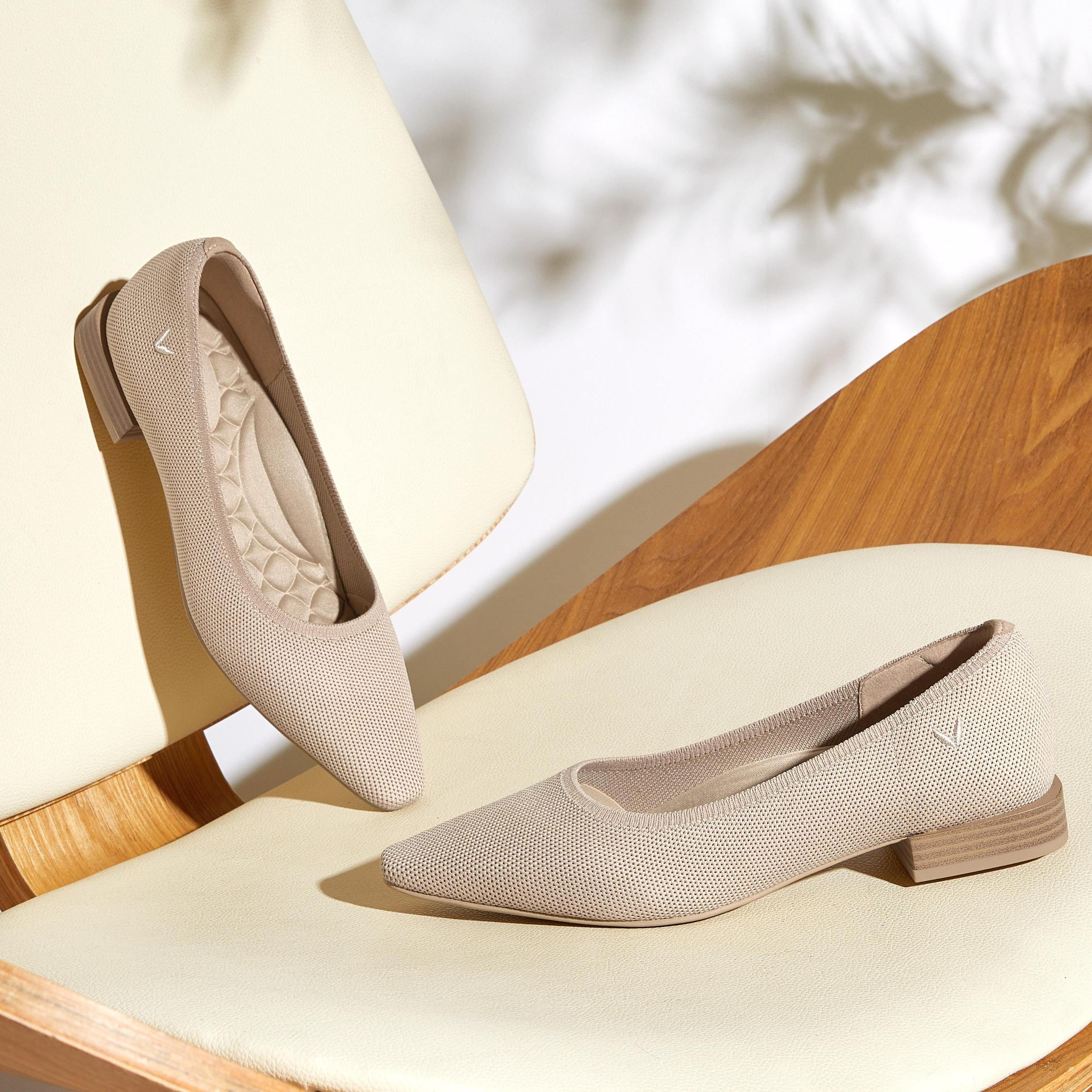 Small Square-Toe Heels (Minnie Pro) Product Image