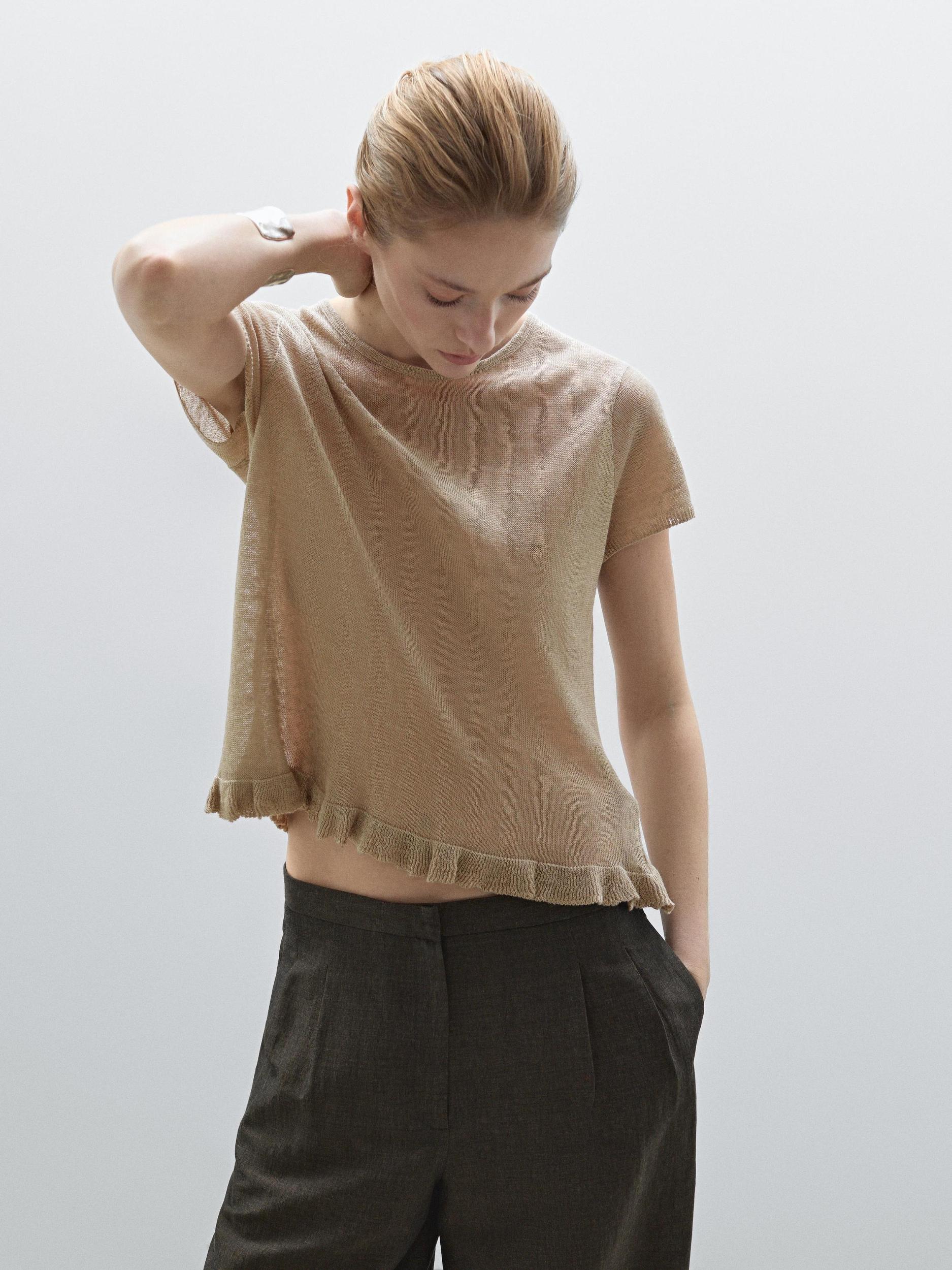 T-shirt with ruffles 100% linen Product Image