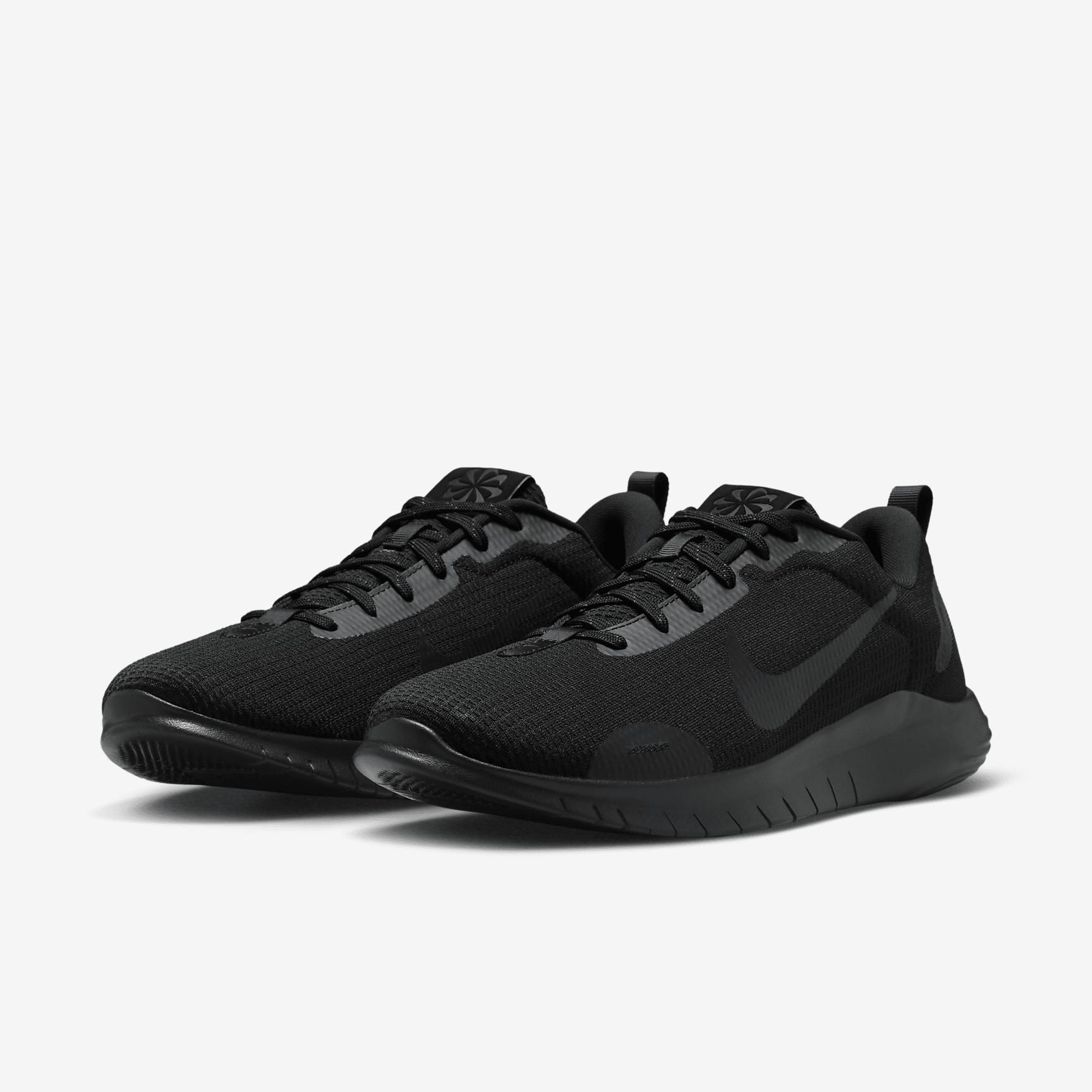Nike Men's Air Max Nuaxis Shoes Product Image