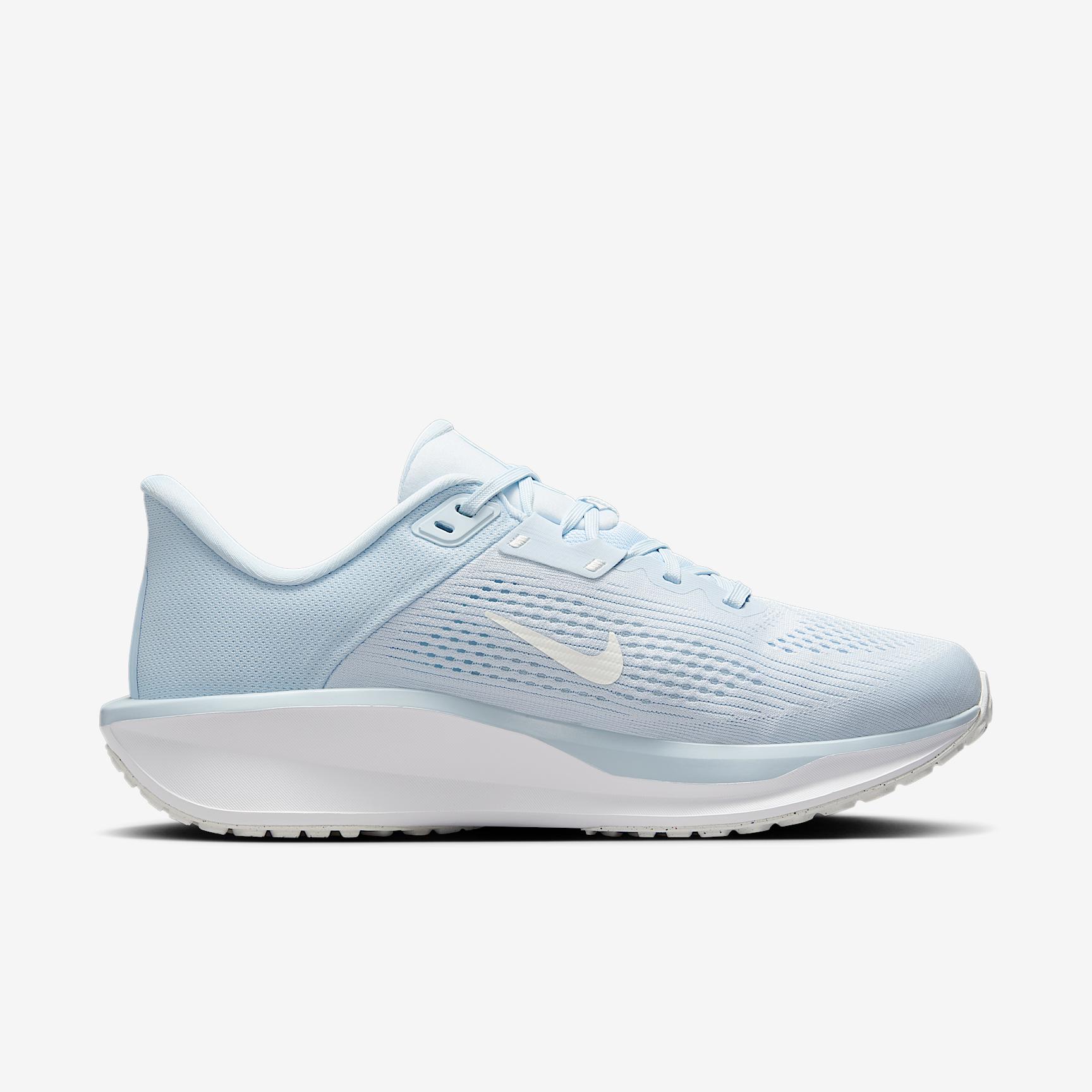 Nike Womens Quest 6 Running Shoe Product Image