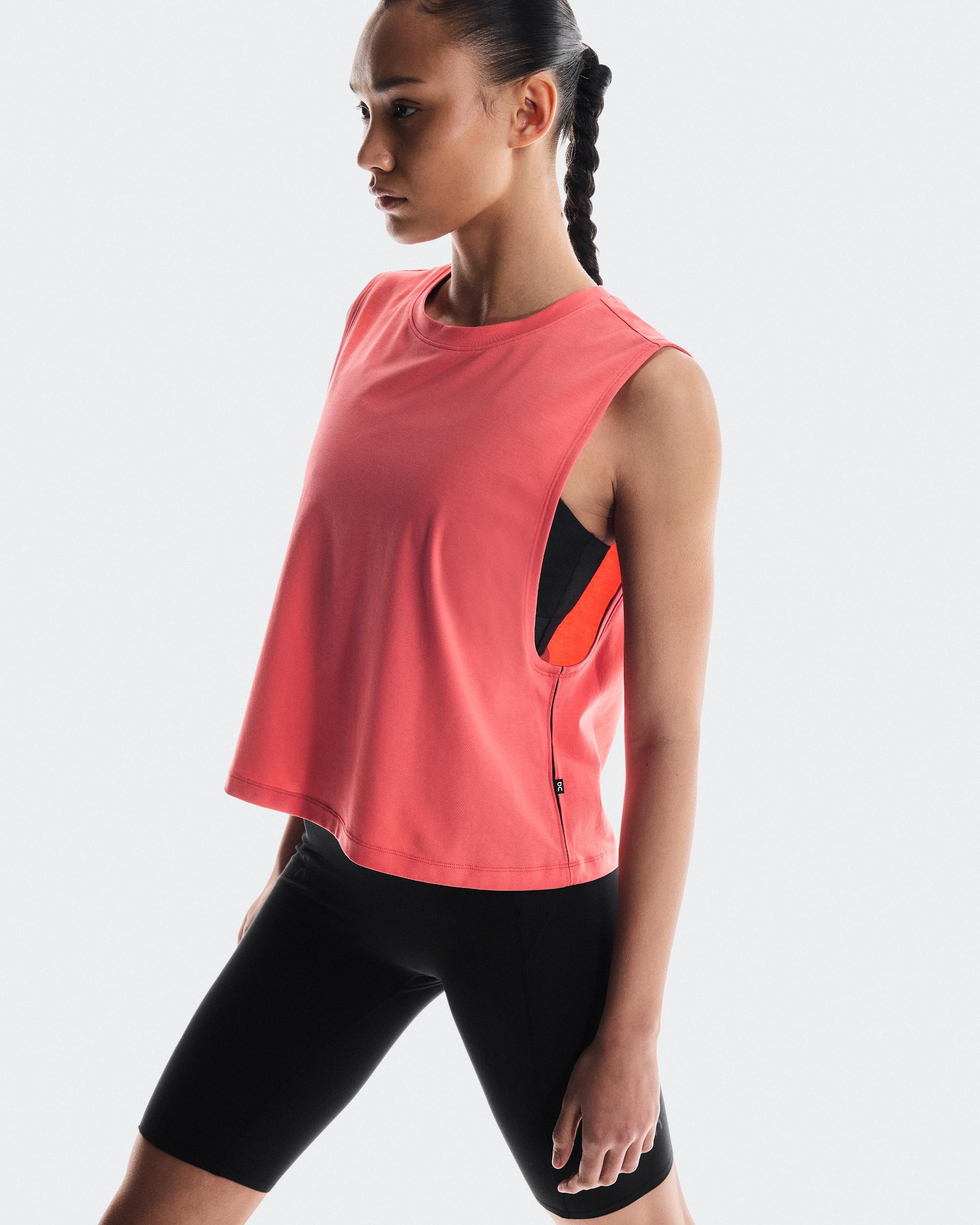 The Focus Crop: Women's Versatile Workout Crop Top. Product Image